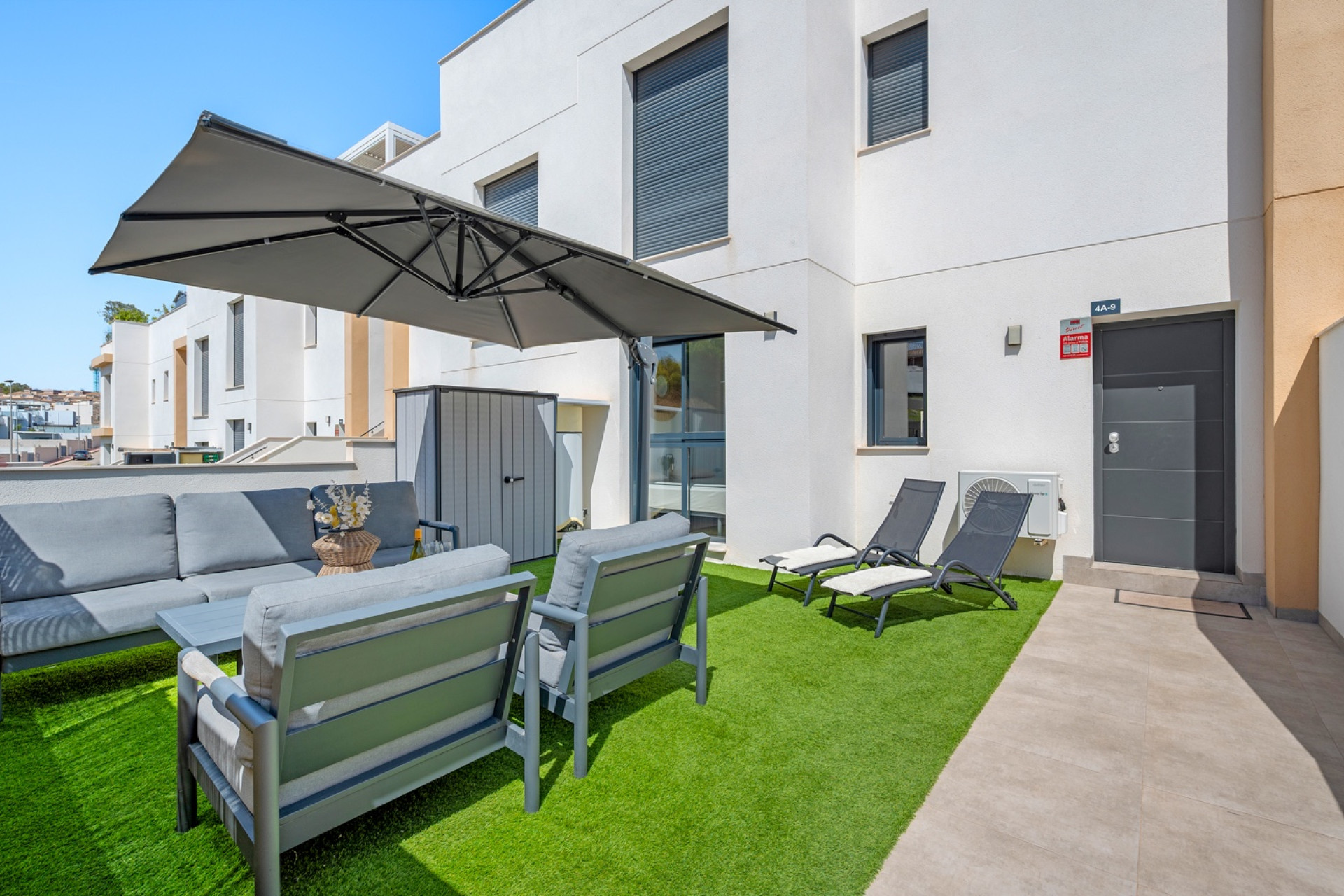 Resale - Apartments - Orihuela Costa - Villamartín