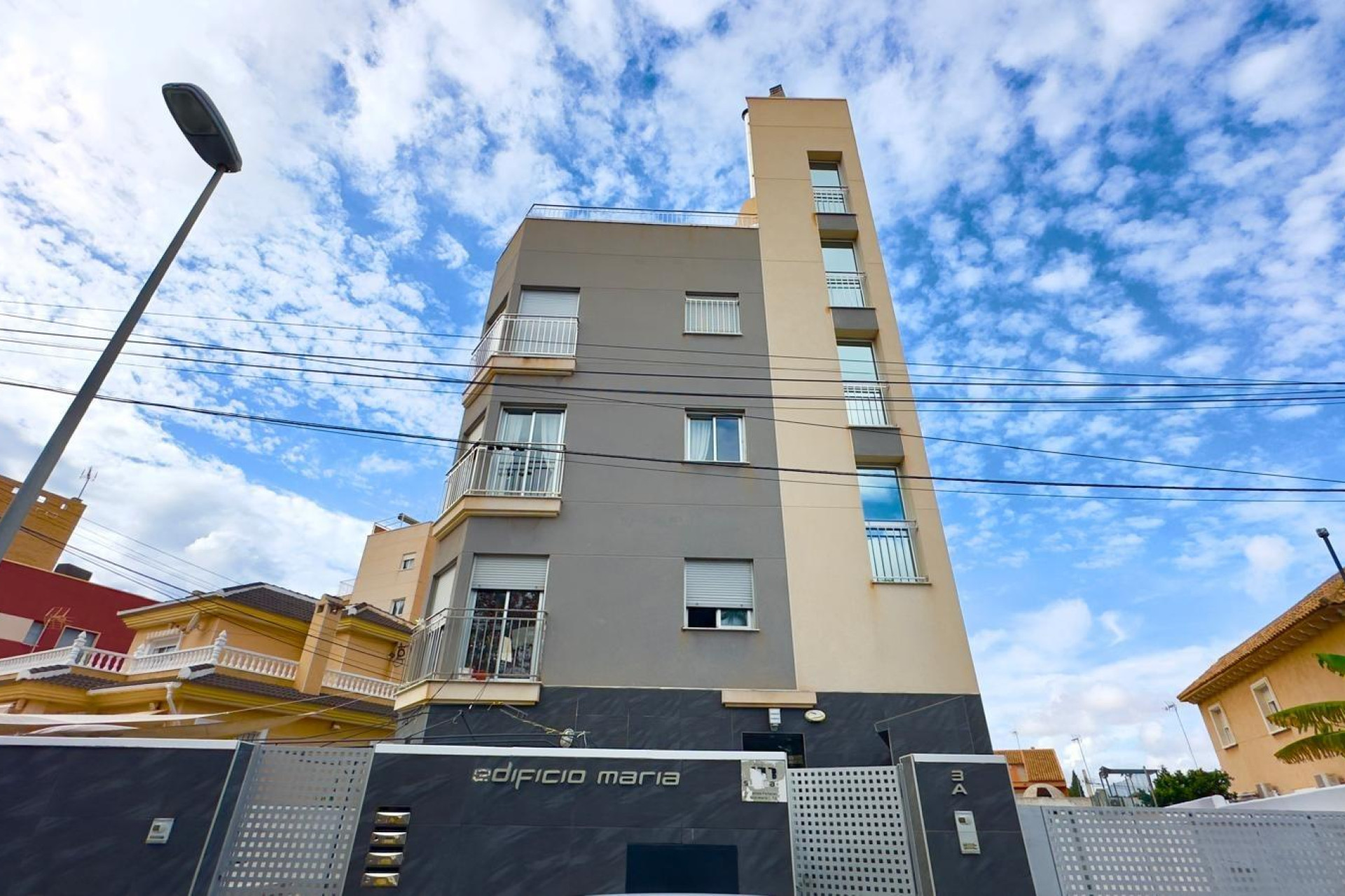 Resale - Building - Torrevieja - Playa del cura