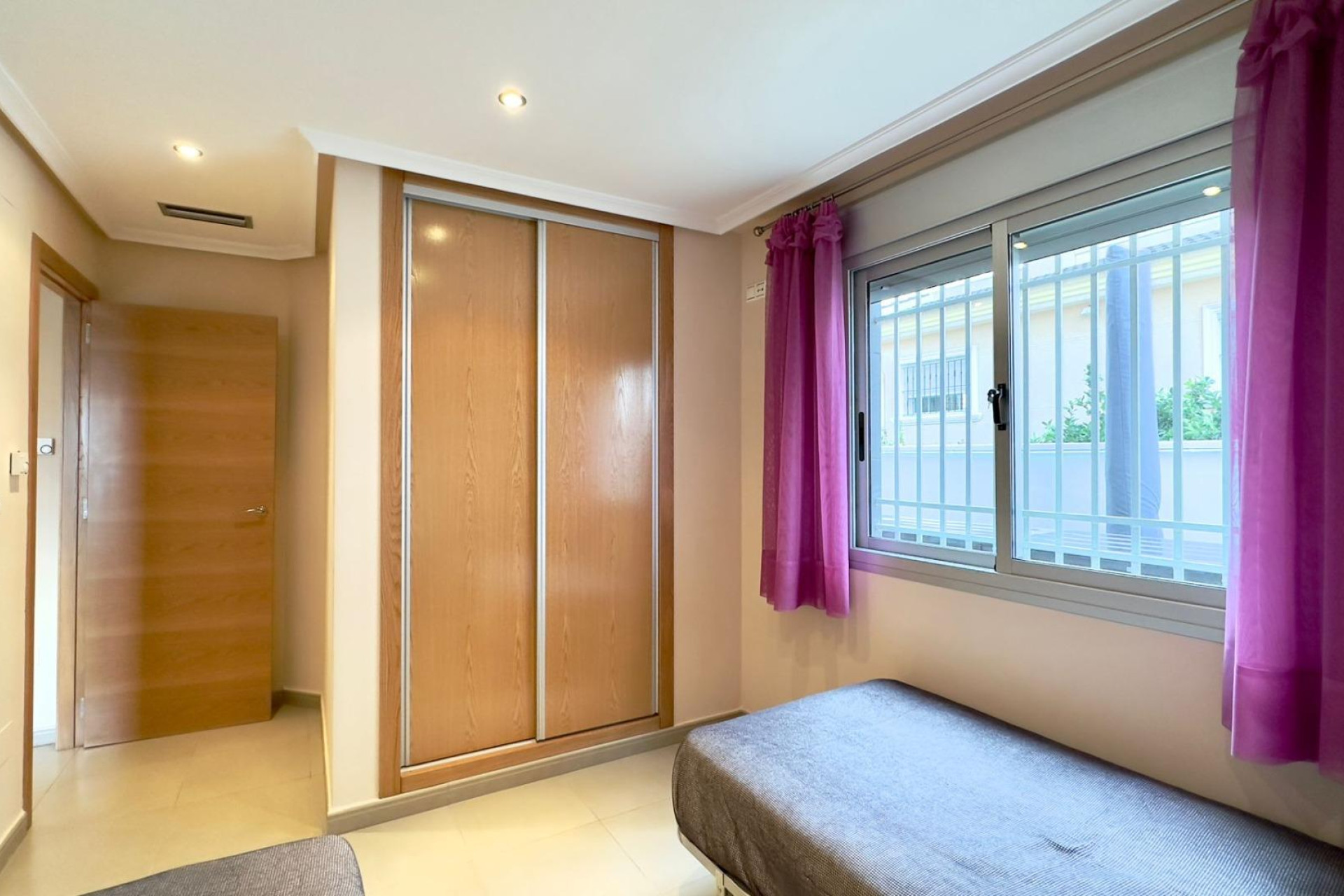 Resale - Building - Torrevieja - Playa del cura