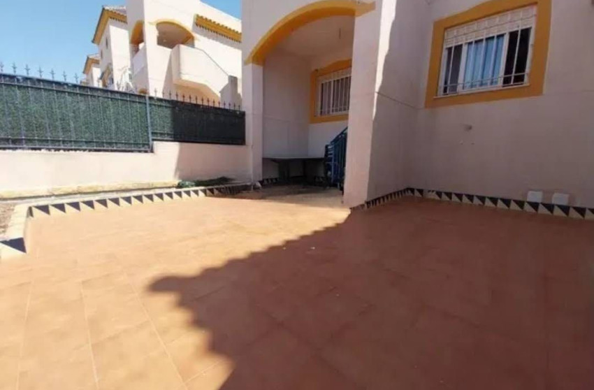 Resale - Bungalow - Groundfloor - Guardamar del Segura - El Eden