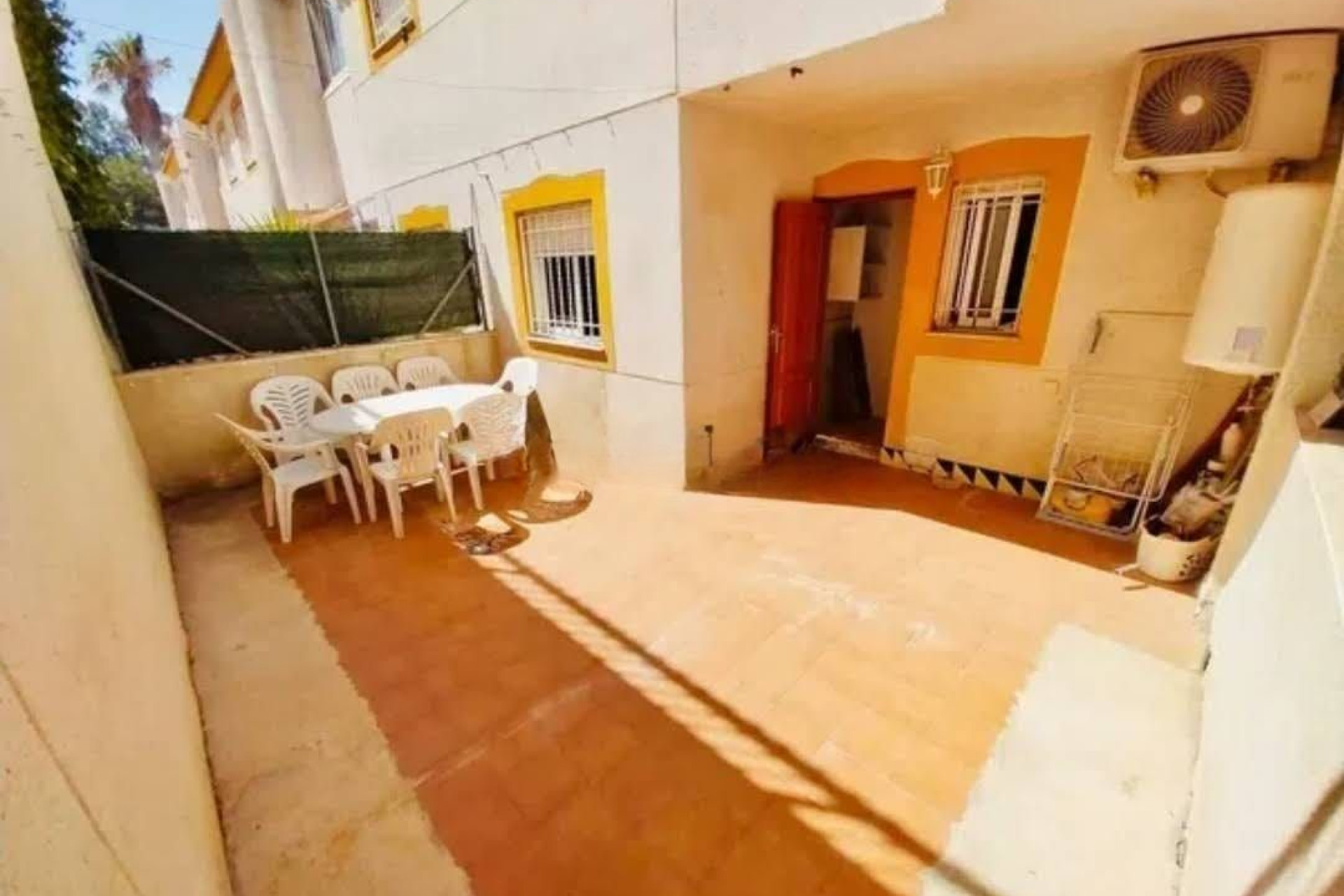 Resale - Bungalow - Groundfloor - Guardamar del Segura - El Eden