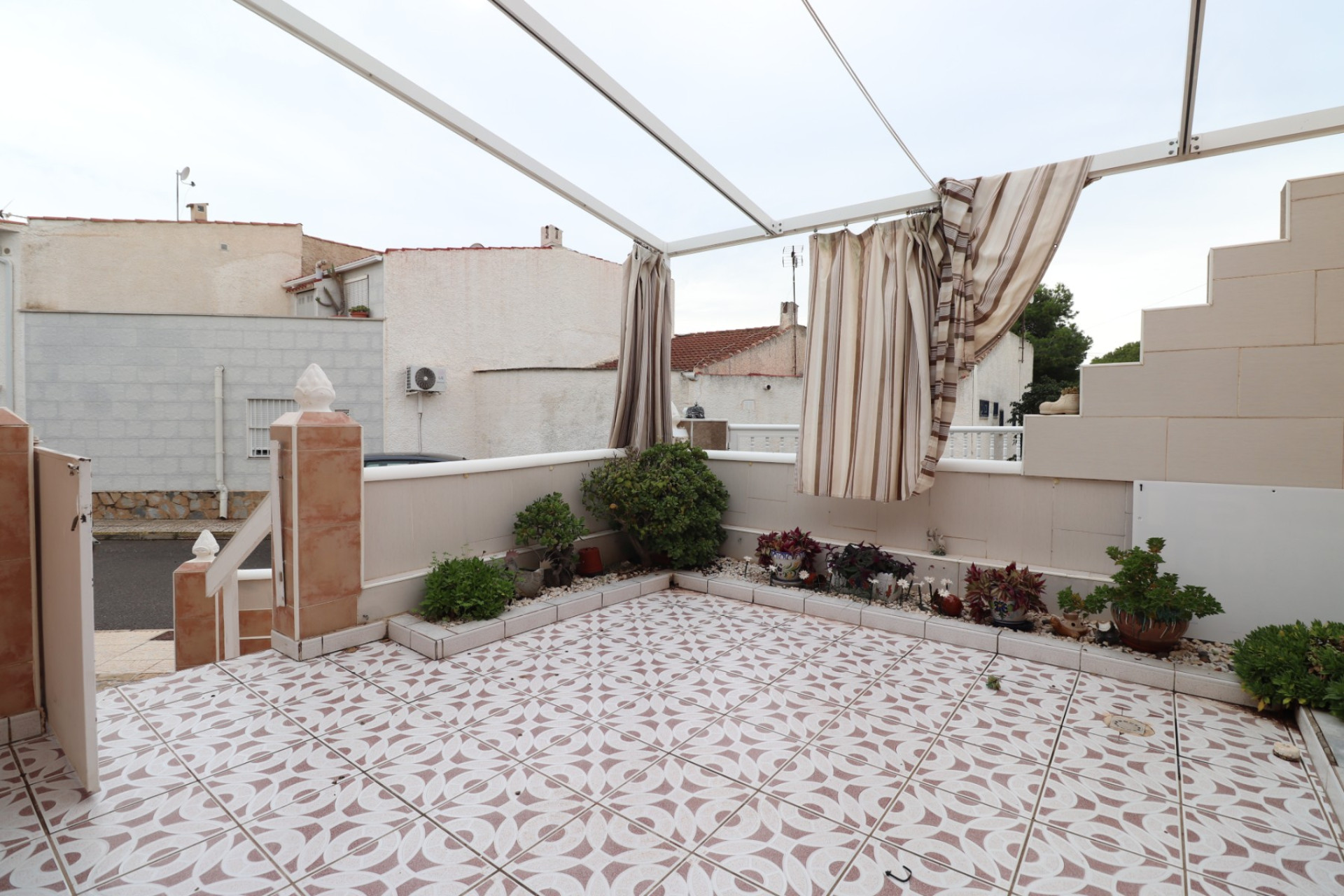 Resale - Bungalow - Groundfloor - Guardamar del Segura - El Moncayo