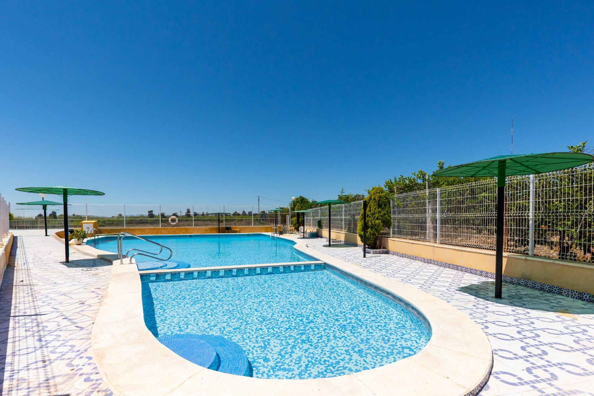Resale - Bungalow - Groundfloor - Guardamar del Segura - El moncayo
