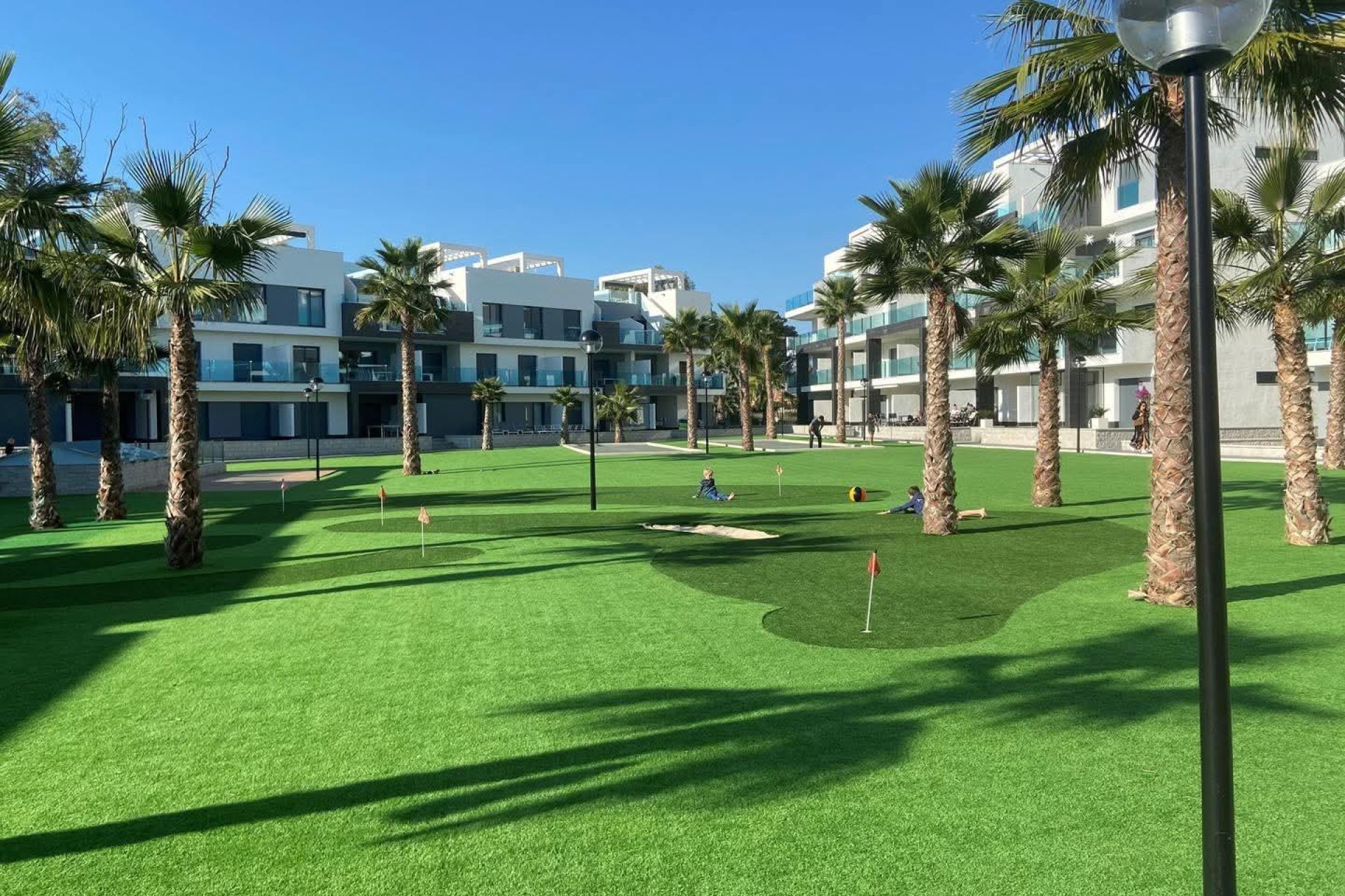 Resale - Bungalow - Groundfloor - Guardamar del Segura - EL RASO