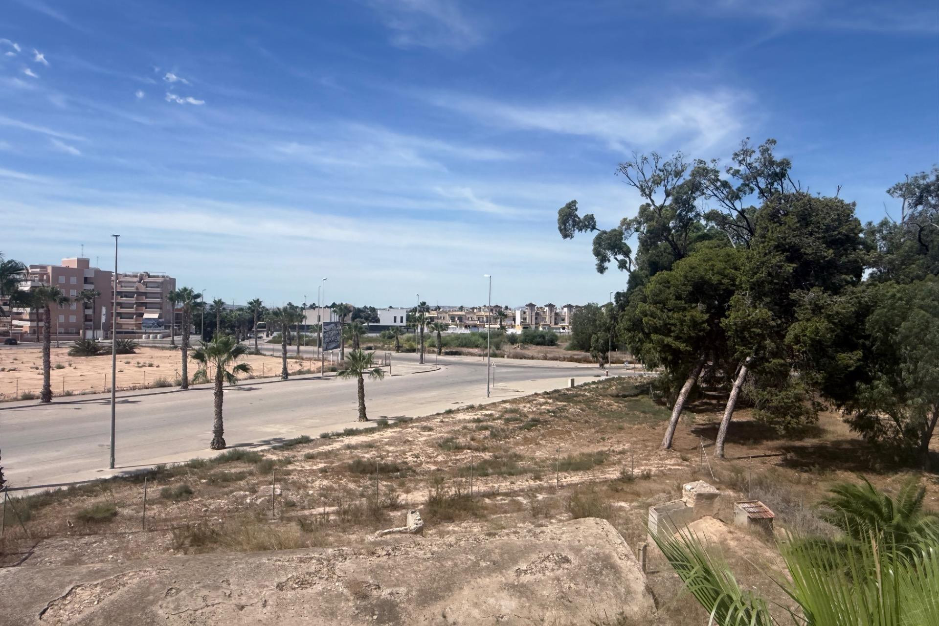 Resale - Bungalow - Groundfloor - Guardamar del Segura - EL RASO