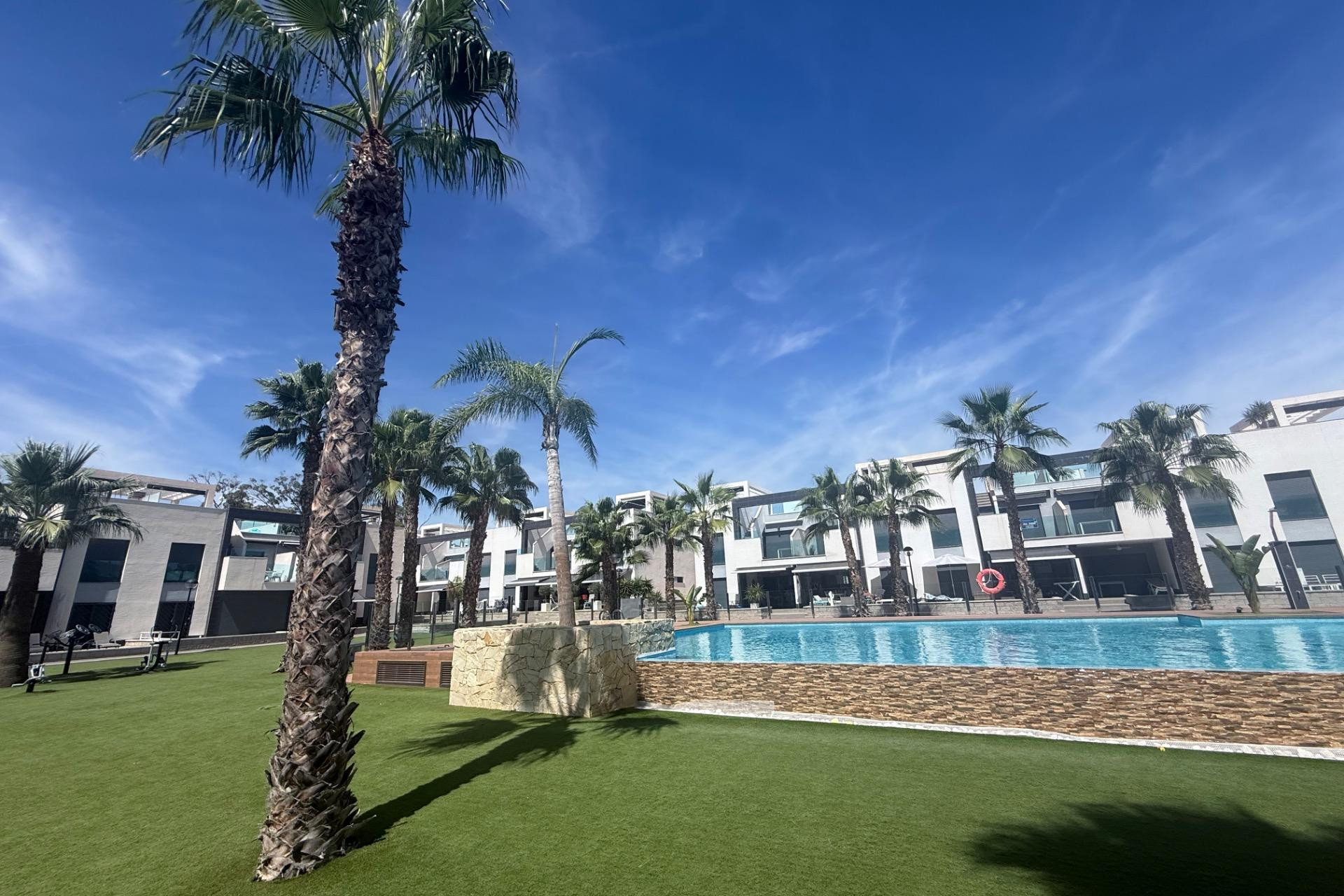 Resale - Bungalow - Groundfloor - Guardamar del Segura - EL RASO