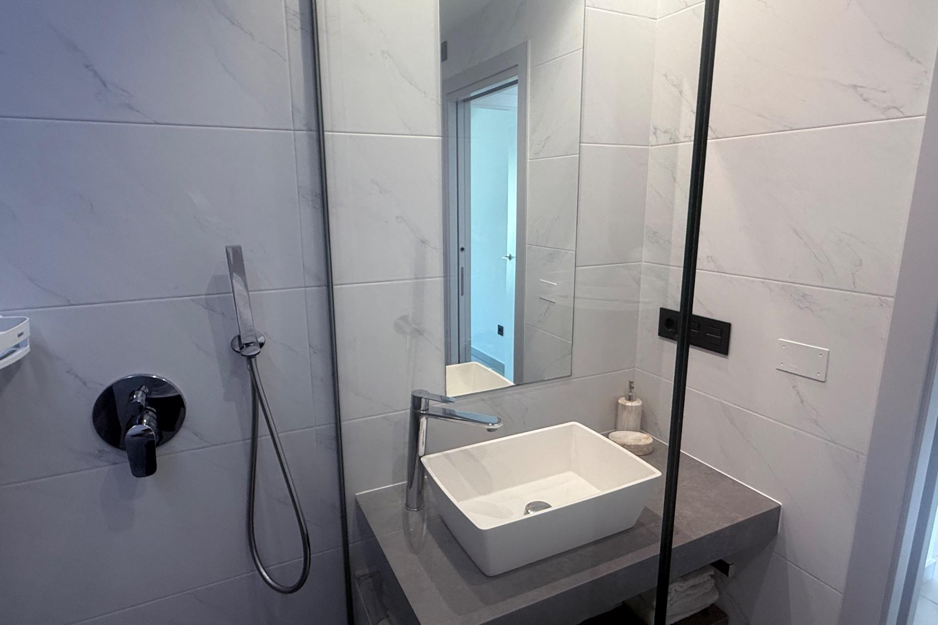 Resale - Bungalow - Groundfloor - Guardamar del Segura - EL RASO