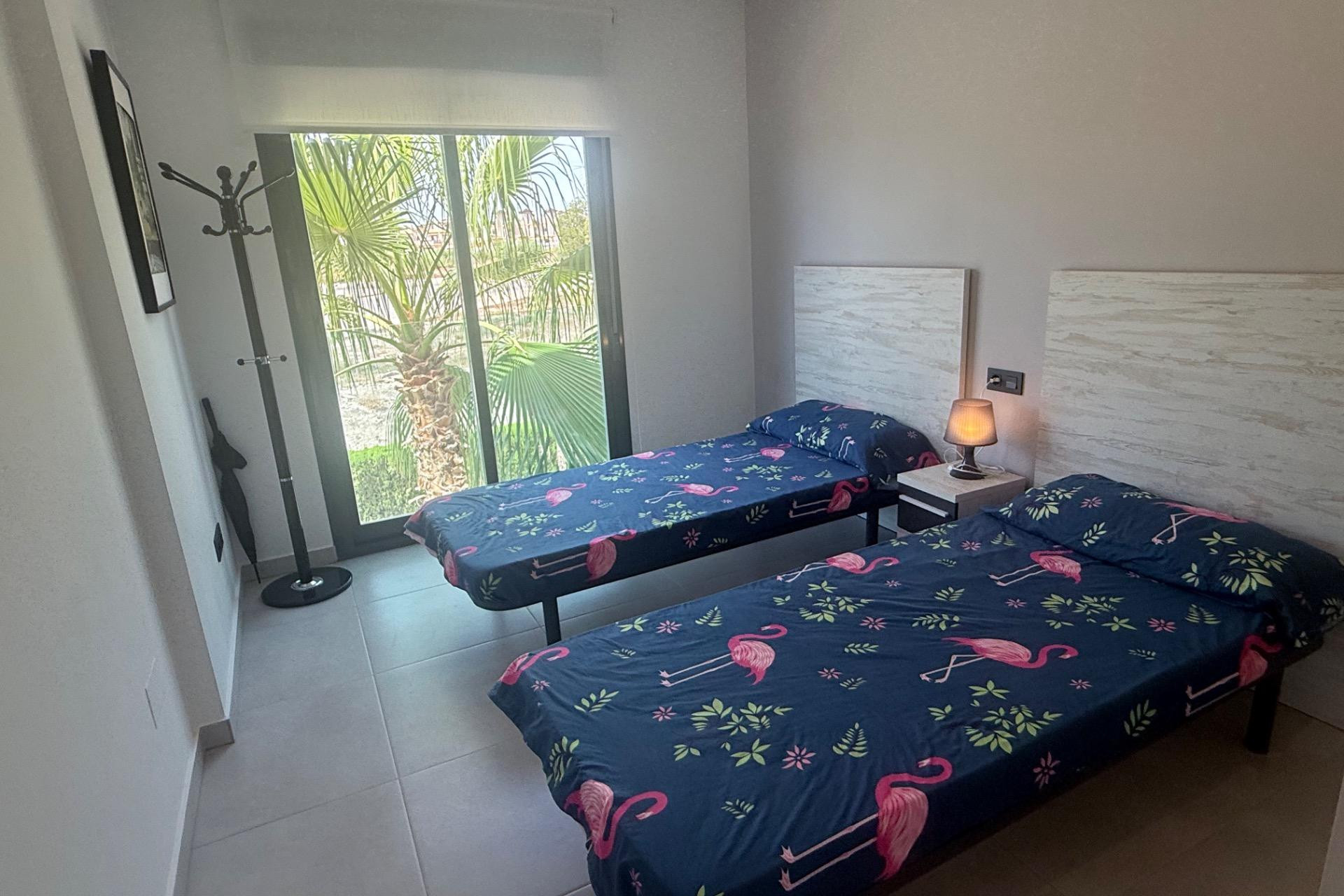 Resale - Bungalow - Groundfloor - Guardamar del Segura - EL RASO