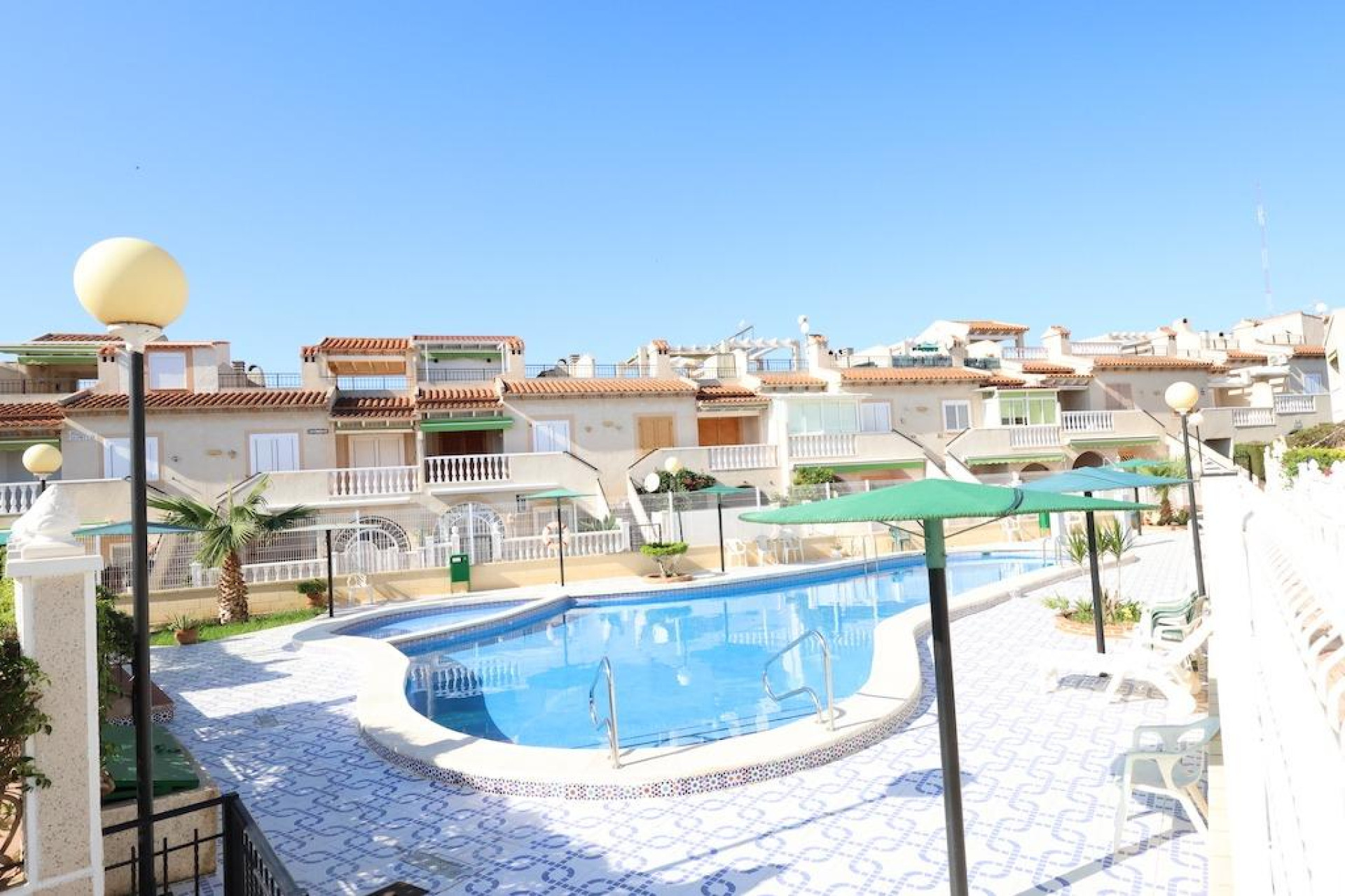 Resale - Bungalow - Groundfloor - Guardamar del Segura - Pórtico Mediterráneo