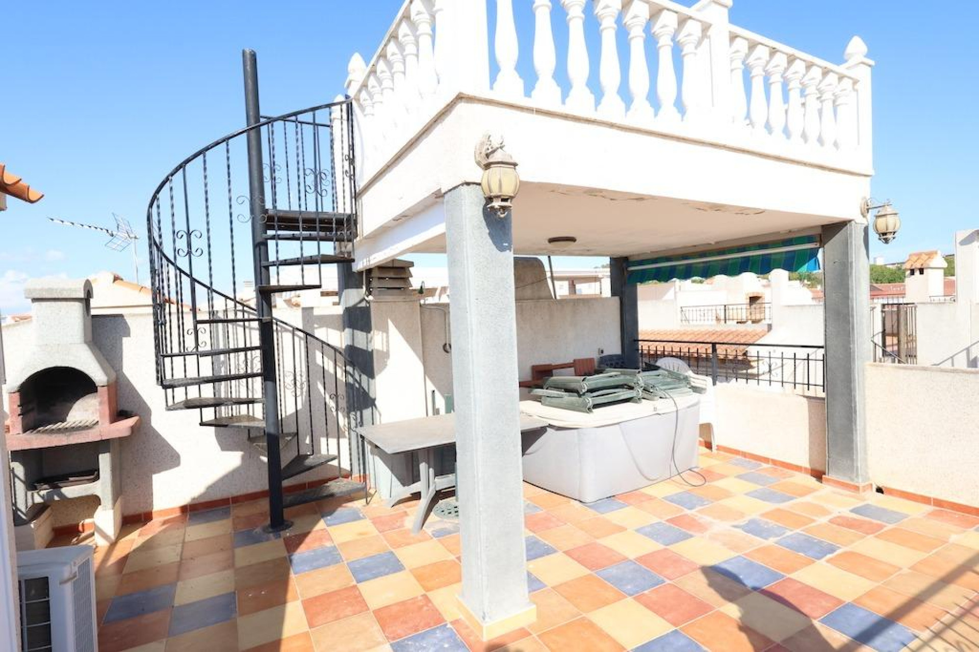 Resale - Bungalow - Groundfloor - Guardamar del Segura - Pórtico Mediterráneo