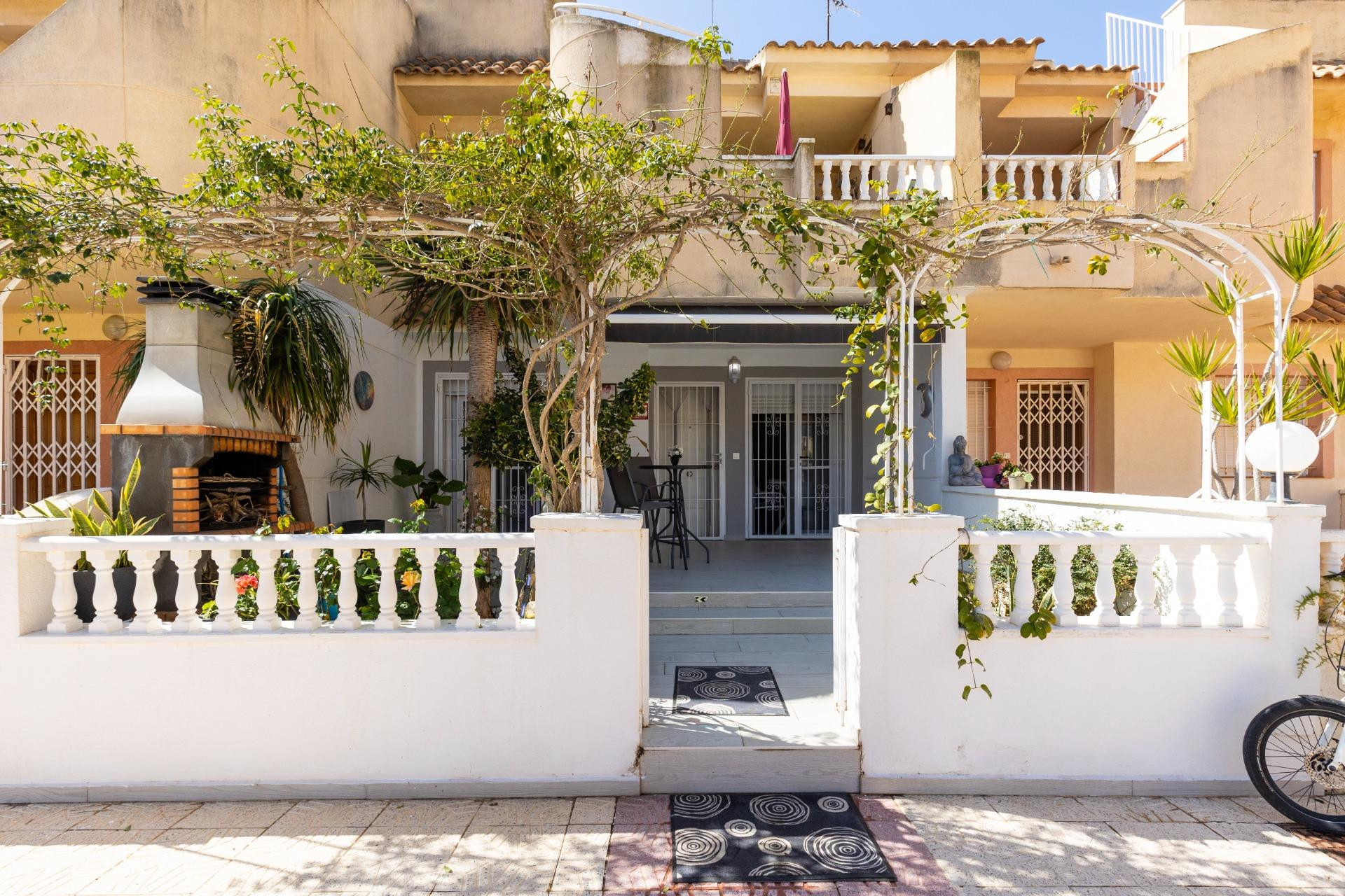 Resale - Bungalow - Groundfloor - Guardamar del Segura - Urbanizaciones