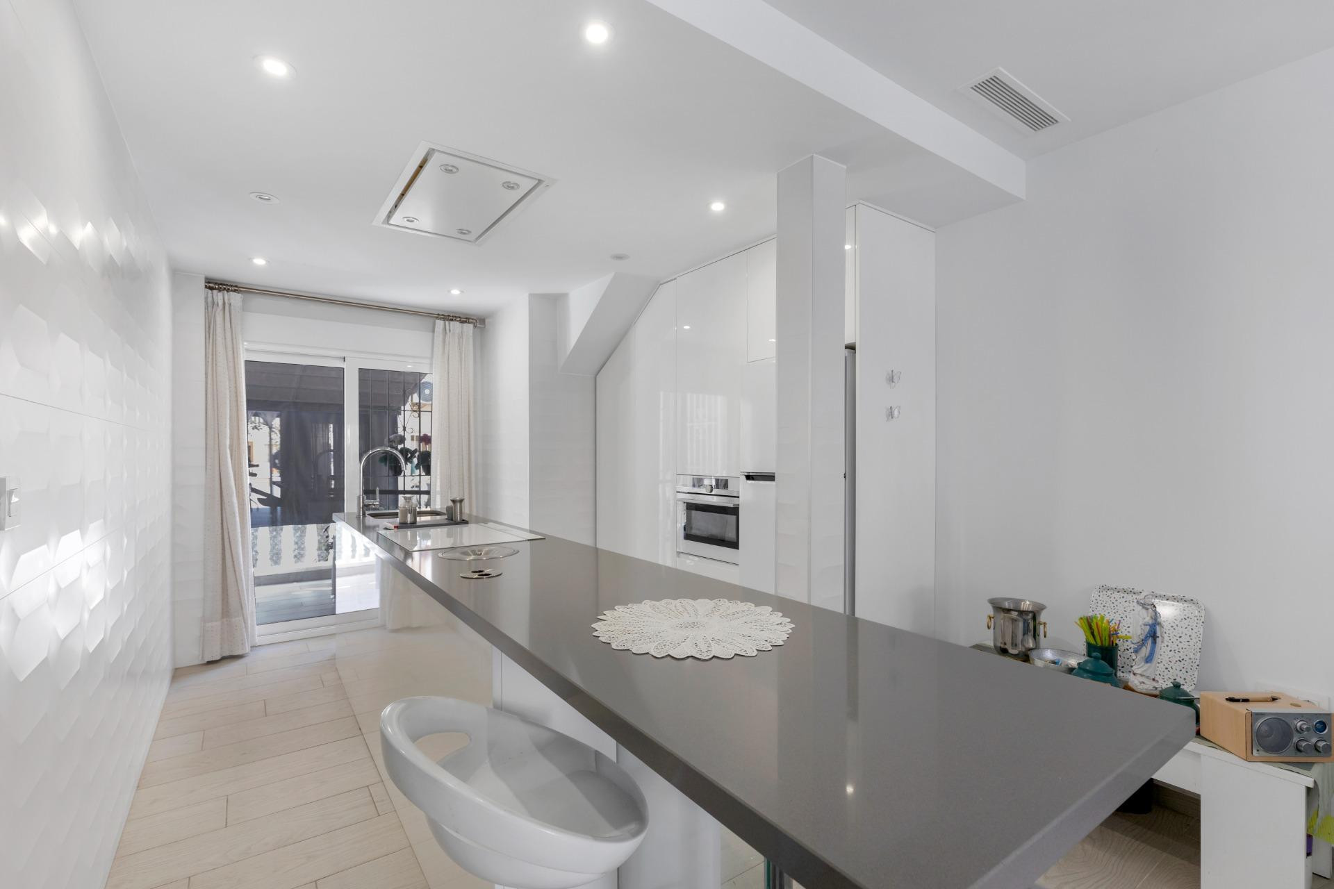 Resale - Bungalow - Groundfloor - Guardamar del Segura - Urbanizaciones