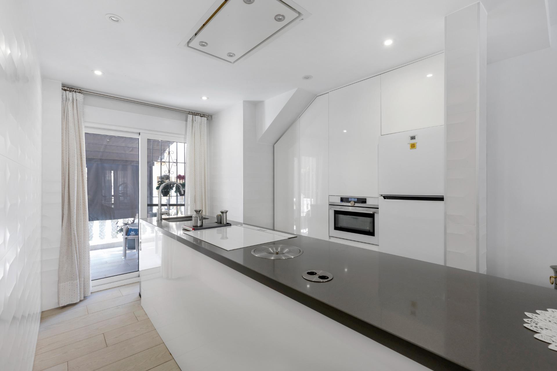 Resale - Bungalow - Groundfloor - Guardamar del Segura - Urbanizaciones