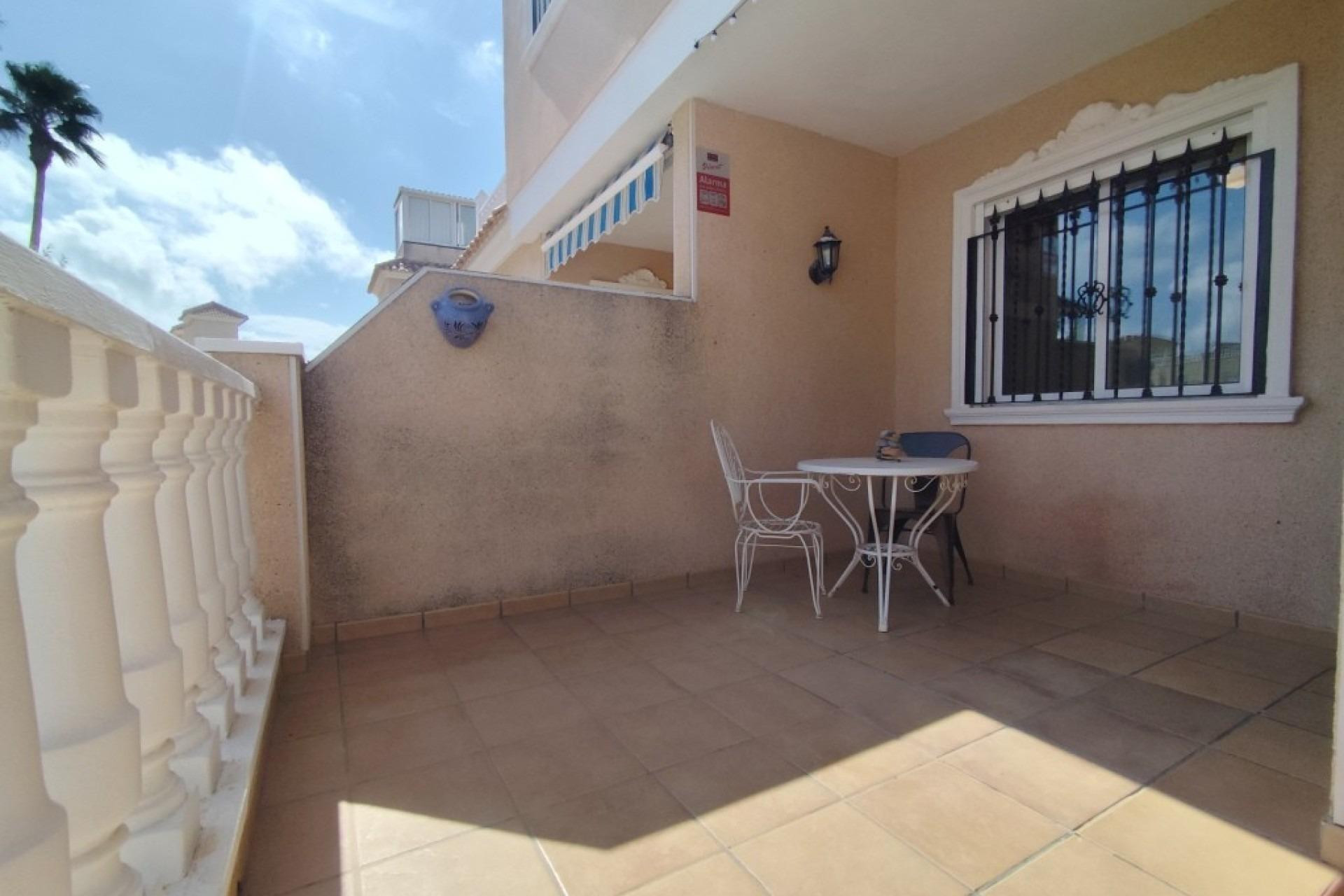 Resale - Bungalow - Groundfloor - Orihuela Costa - Campoamor