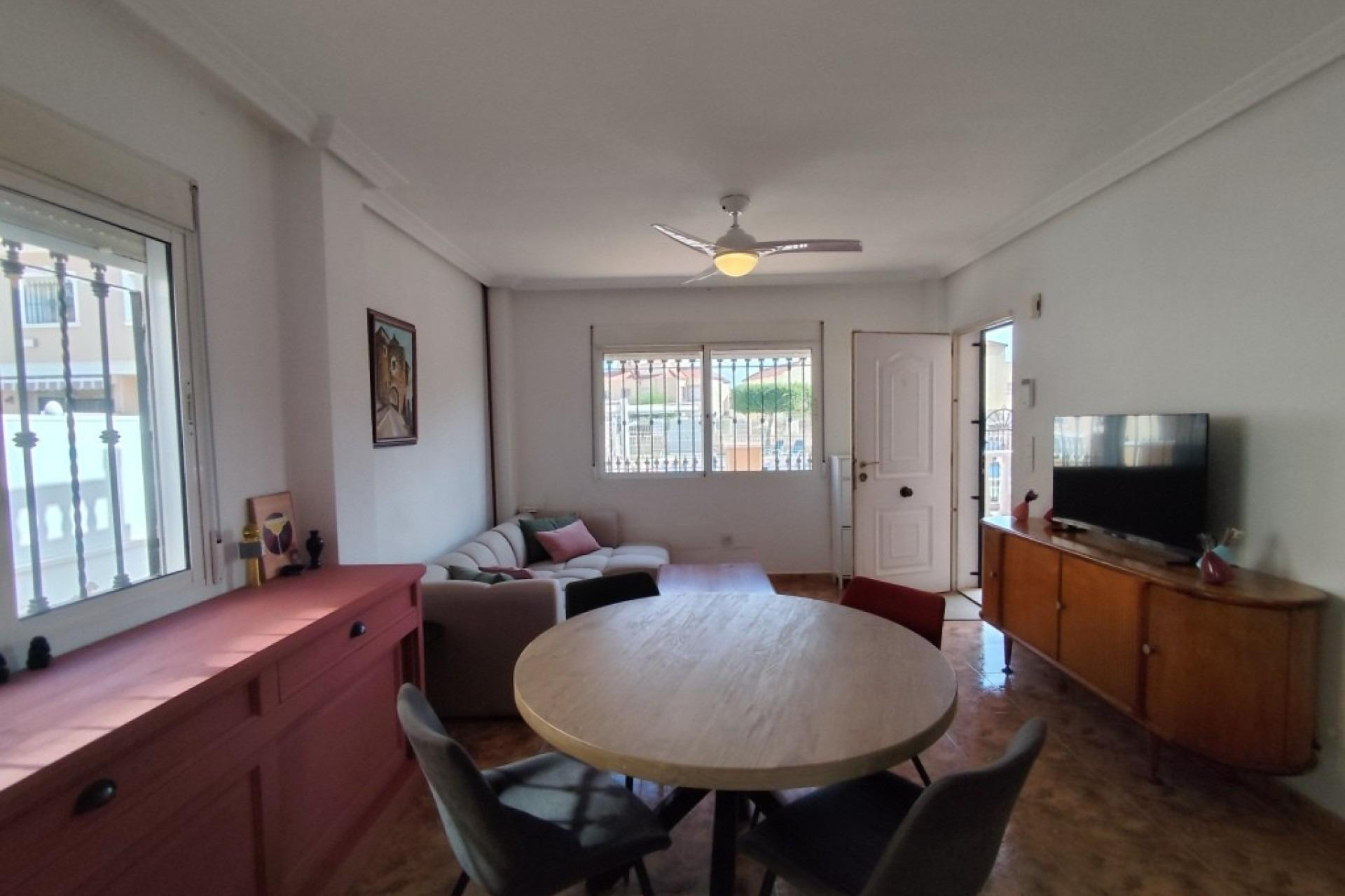 Resale - Bungalow - Groundfloor - Orihuela Costa - Campoamor