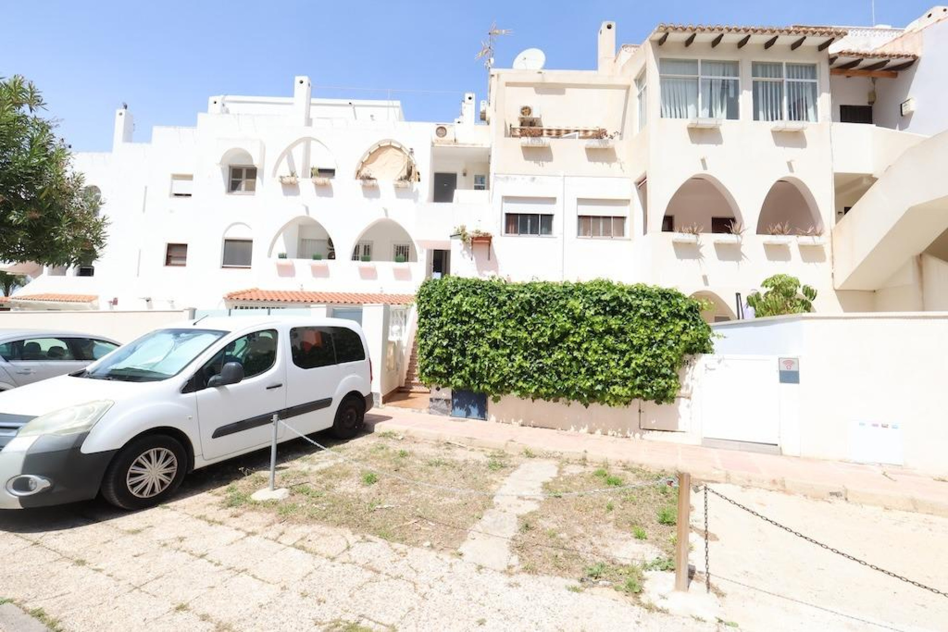 Resale - Bungalow - Groundfloor - Orihuela Costa - La Zenia