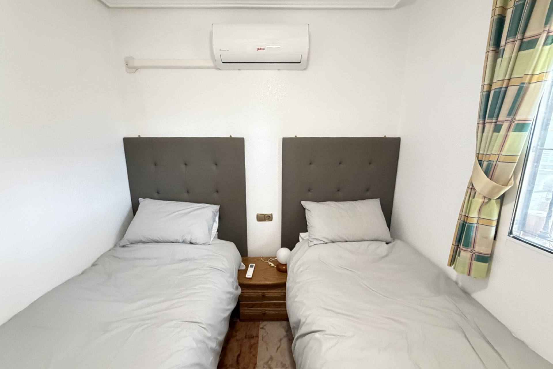Resale - Bungalow - Groundfloor - Orihuela Costa - La Zenia