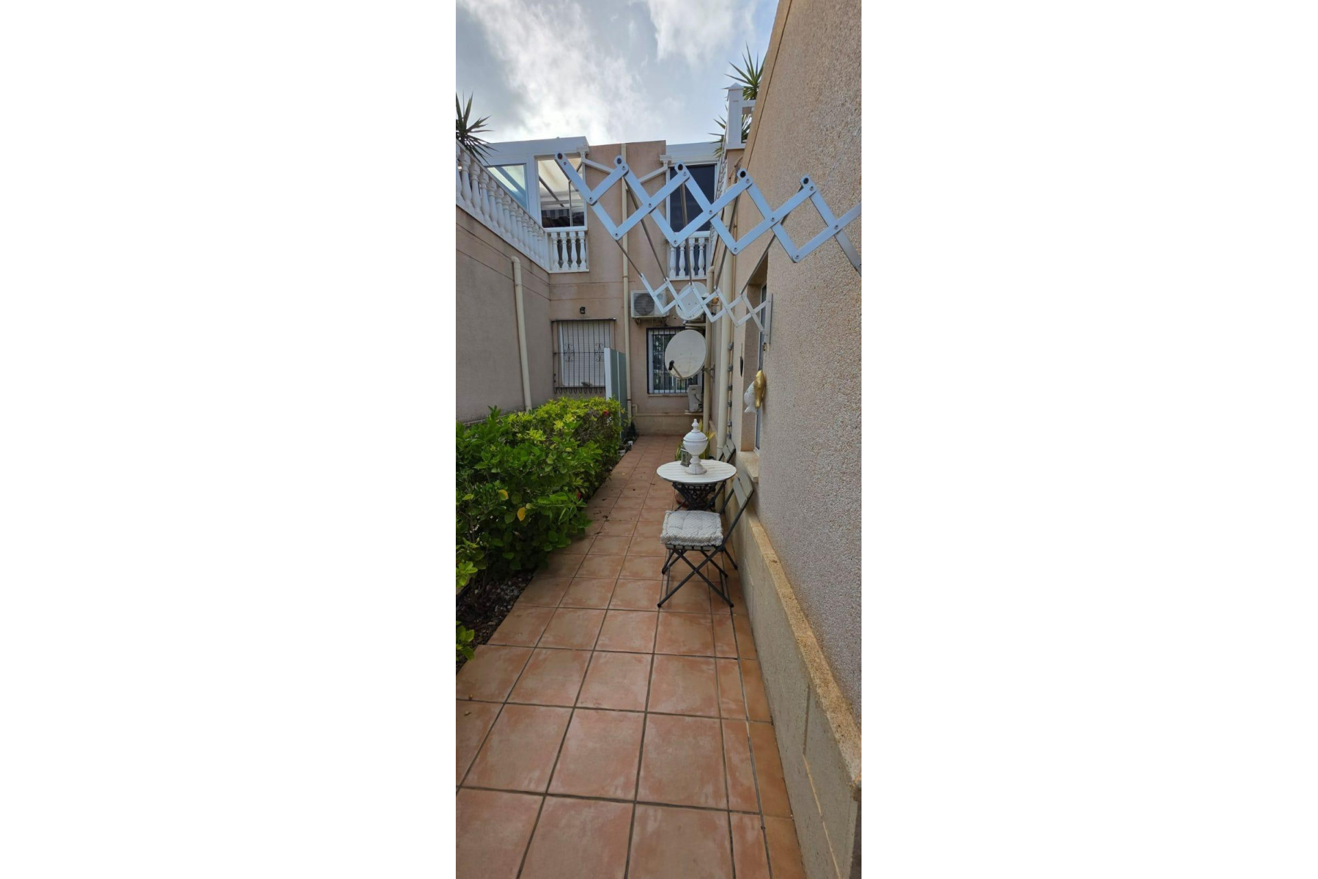 Resale - Bungalow - Groundfloor - Orihuela Costa - Lomas de Cabo Roig-Los Dolses