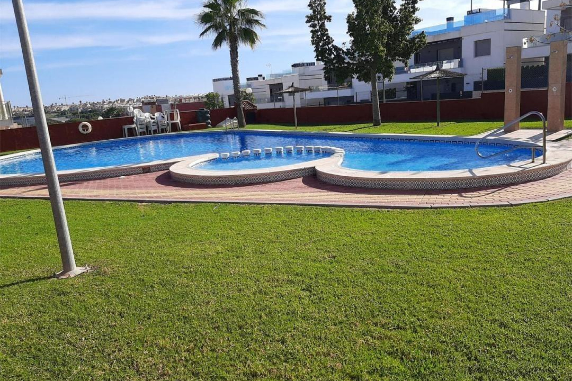 Resale - Bungalow - Groundfloor - Orihuela Costa - PAU 26