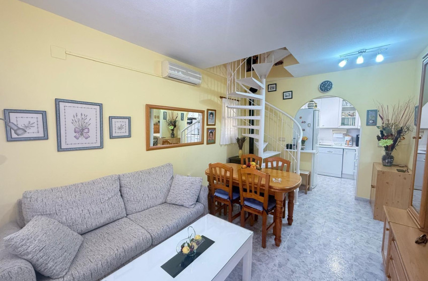 Resale - Bungalow - Groundfloor - Orihuela Costa - Playa Flamenca