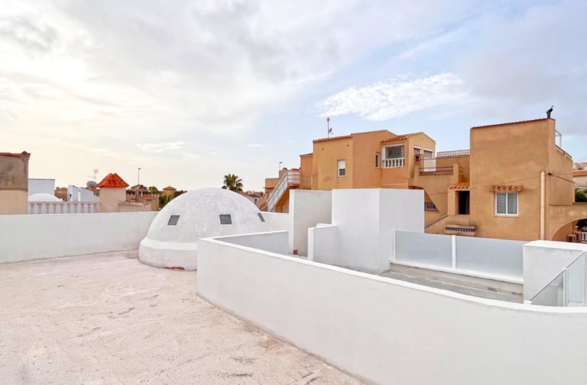 Resale - Bungalow - Groundfloor - Orihuela Costa - Playa Flamenca