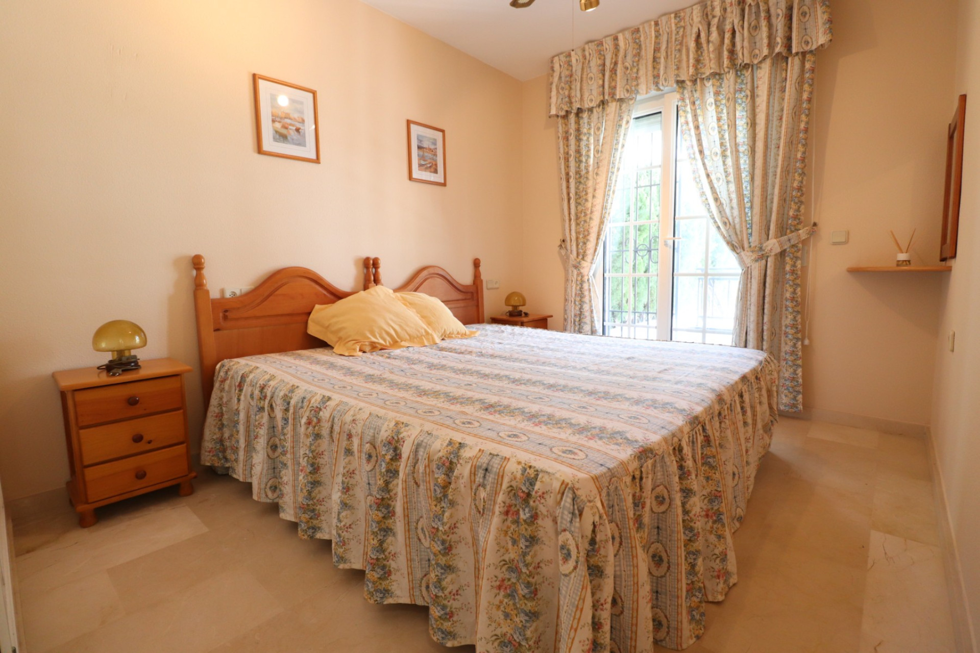 Resale - Bungalow - Groundfloor - Orihuela Costa - Villamartin