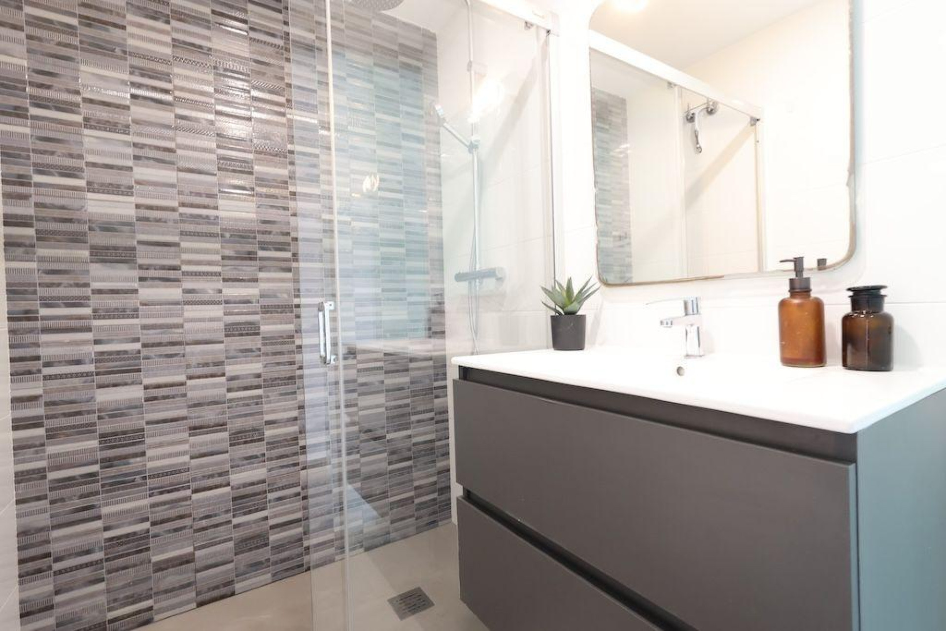 Resale - Bungalow - Groundfloor - Pilar de la Horadada - Zona Pueblo