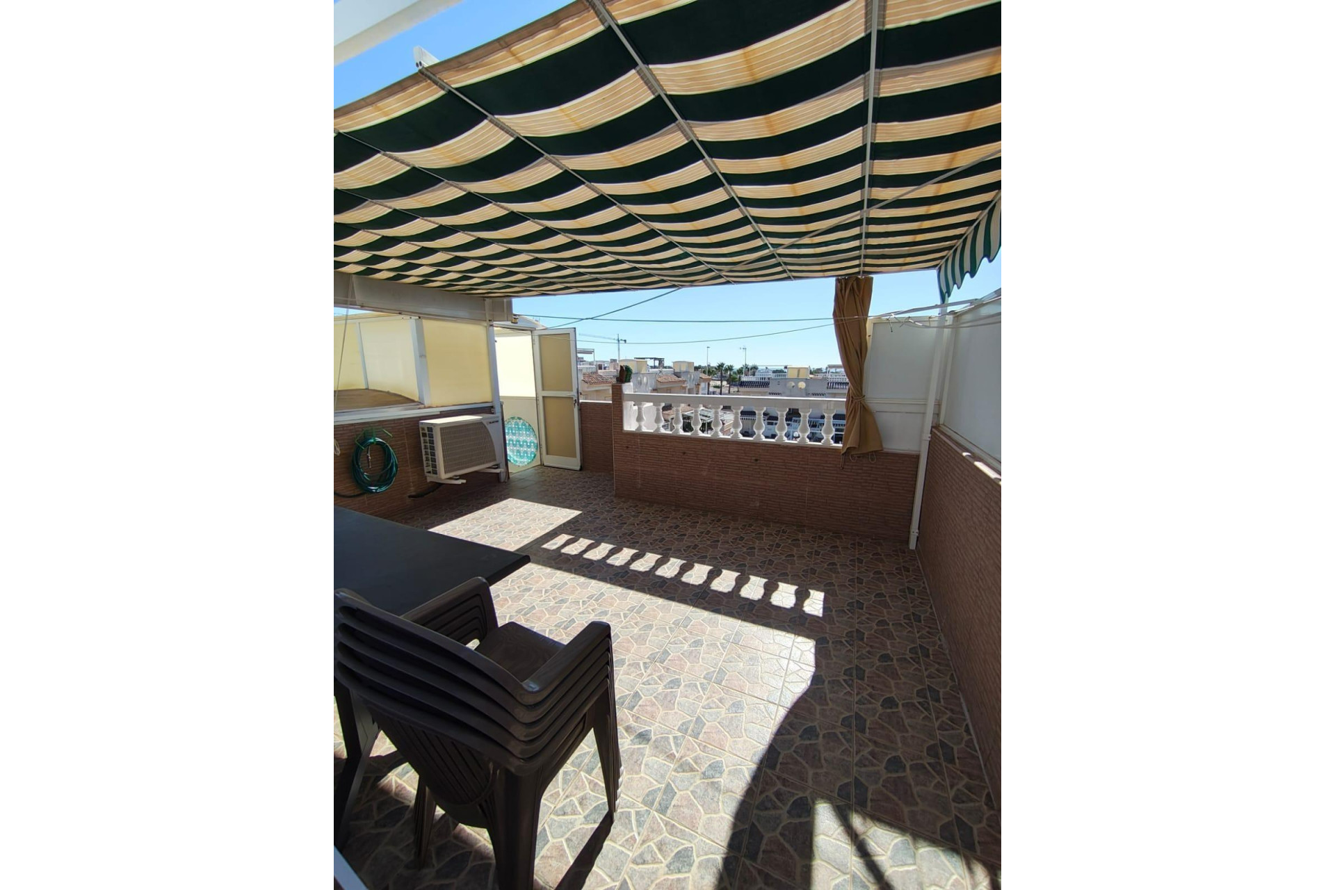 Resale - Bungalow - Groundfloor - Torrevieja - Aguas Nuevas