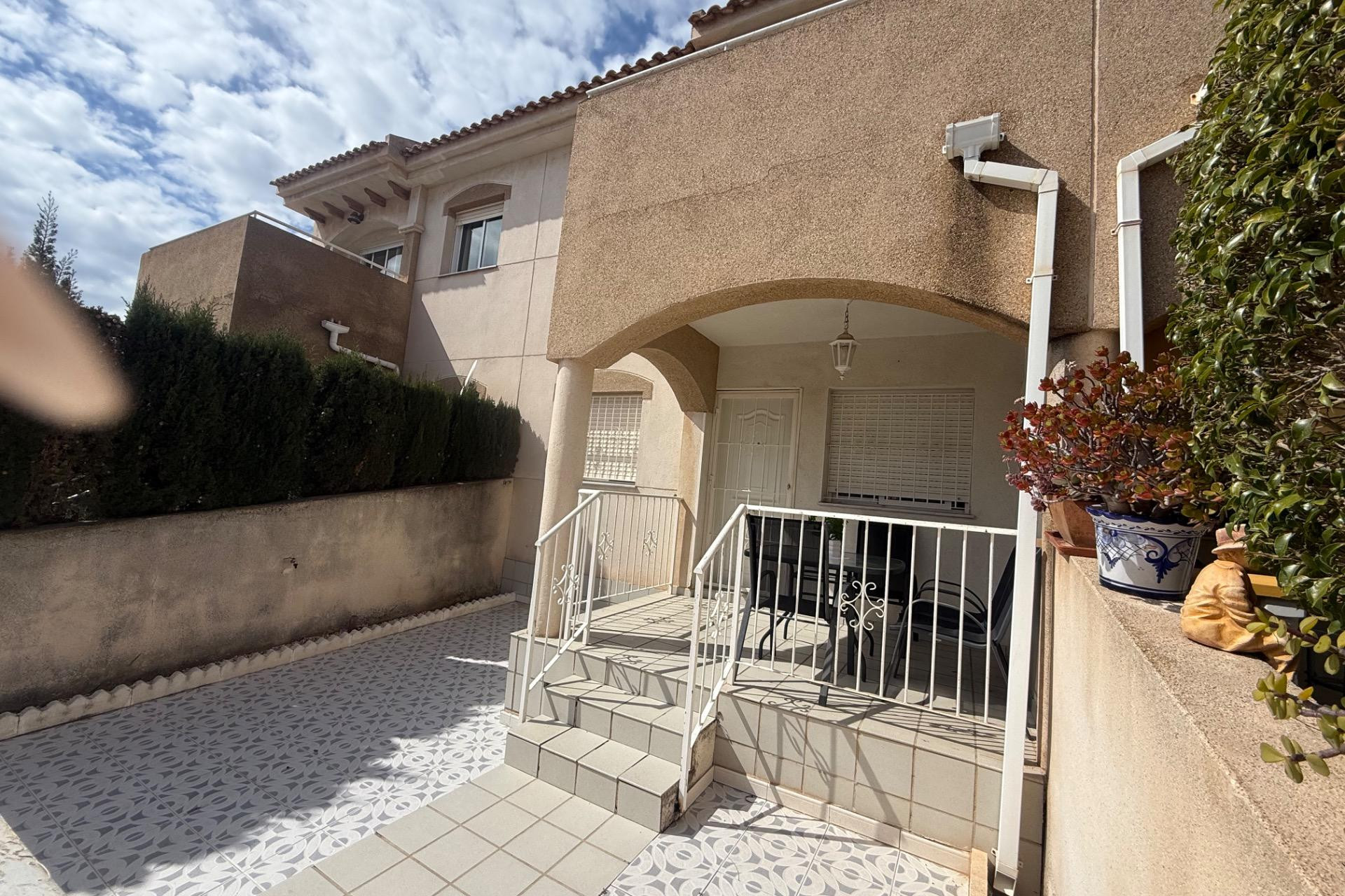 Resale - Bungalow - Groundfloor - Torrevieja - Aguas Nuevas