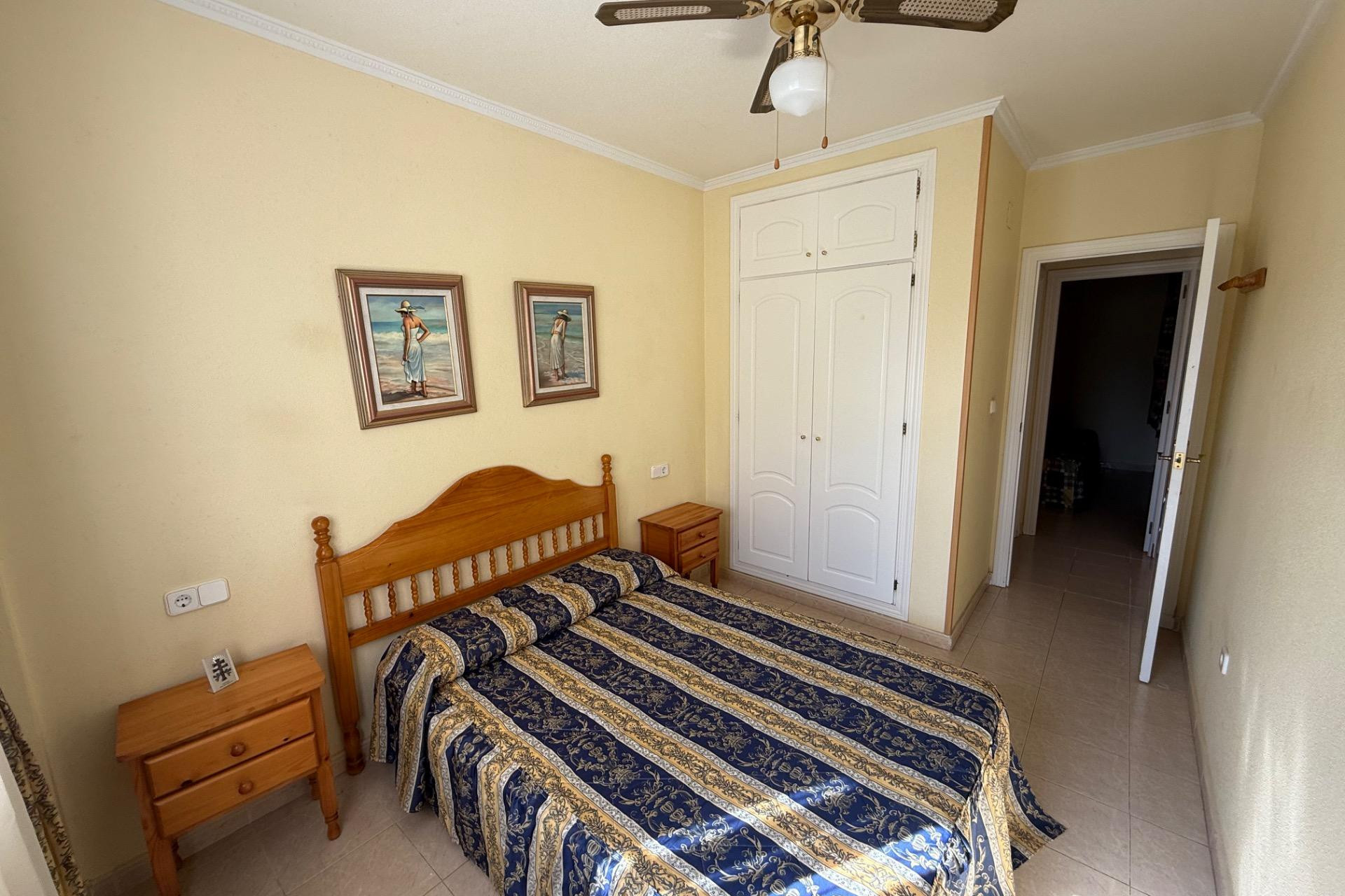 Resale - Bungalow - Groundfloor - Torrevieja - Aguas Nuevas