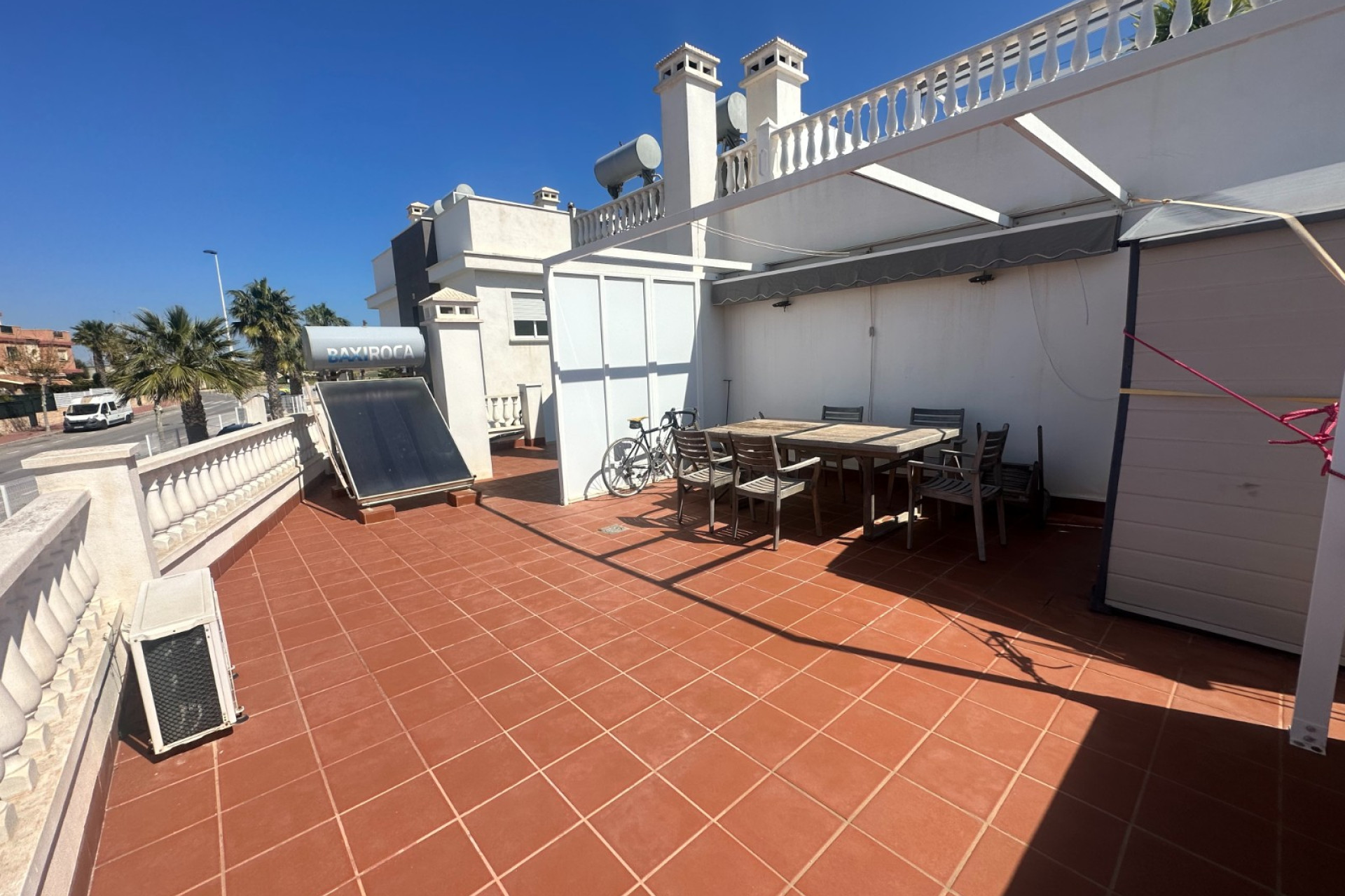 Resale - Bungalow - Groundfloor - Torrevieja - Aguas Nuevas