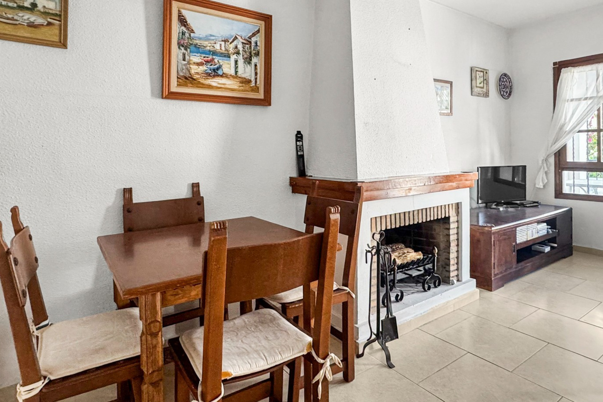 Resale - Bungalow - Groundfloor - Torrevieja - Aguas Nuevas
