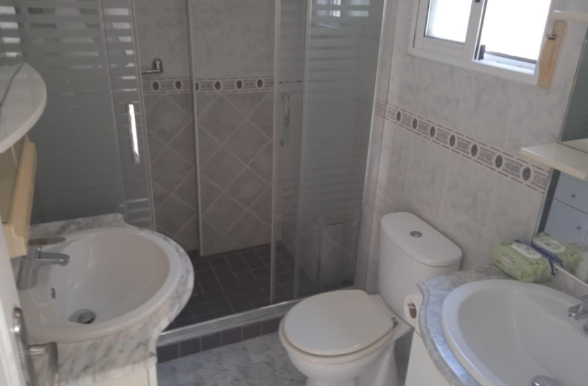 Resale - Bungalow - Groundfloor - Torrevieja - Calas blanca