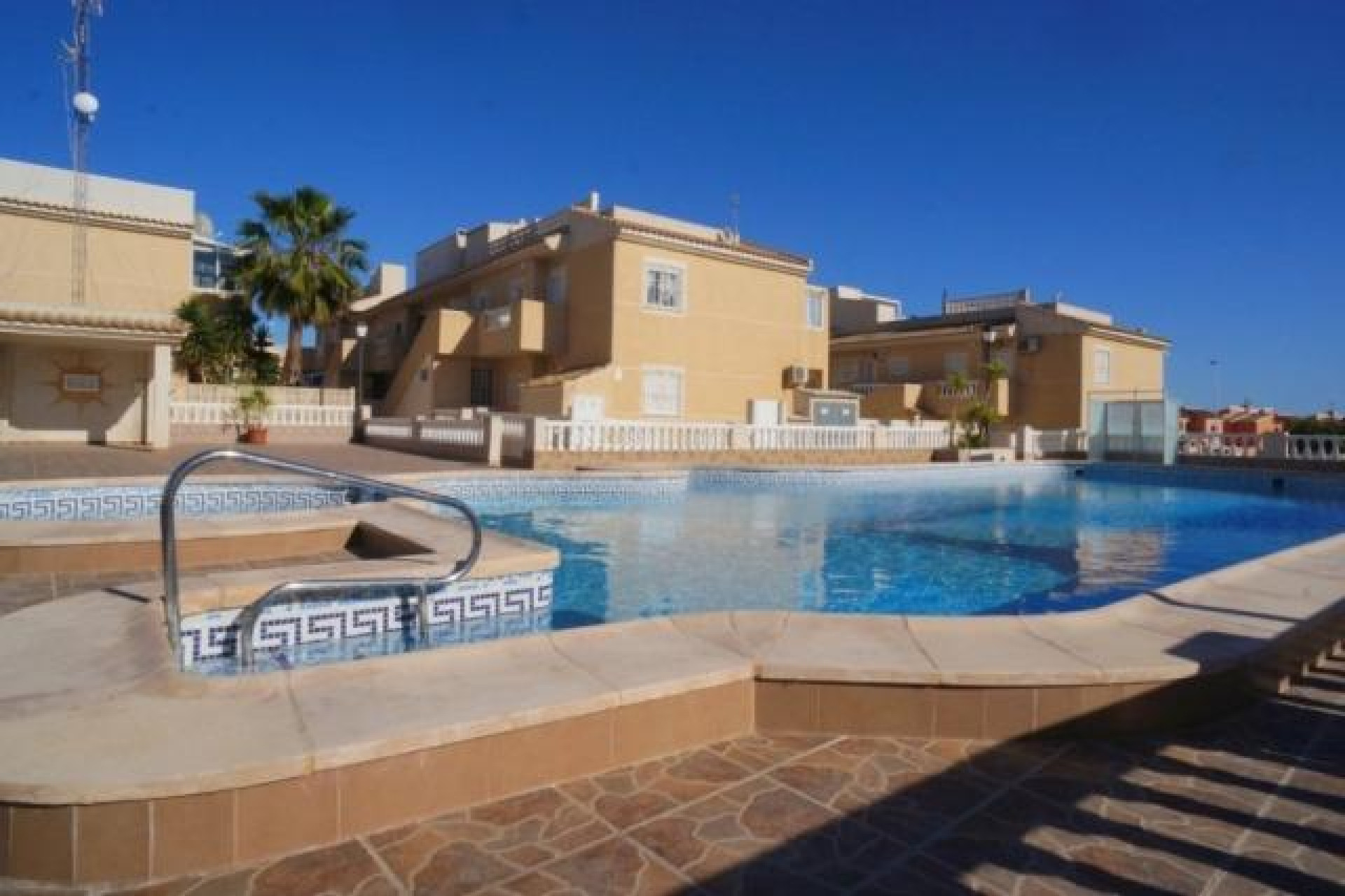 Resale - Bungalow - Groundfloor - Torrevieja - Calas blanca