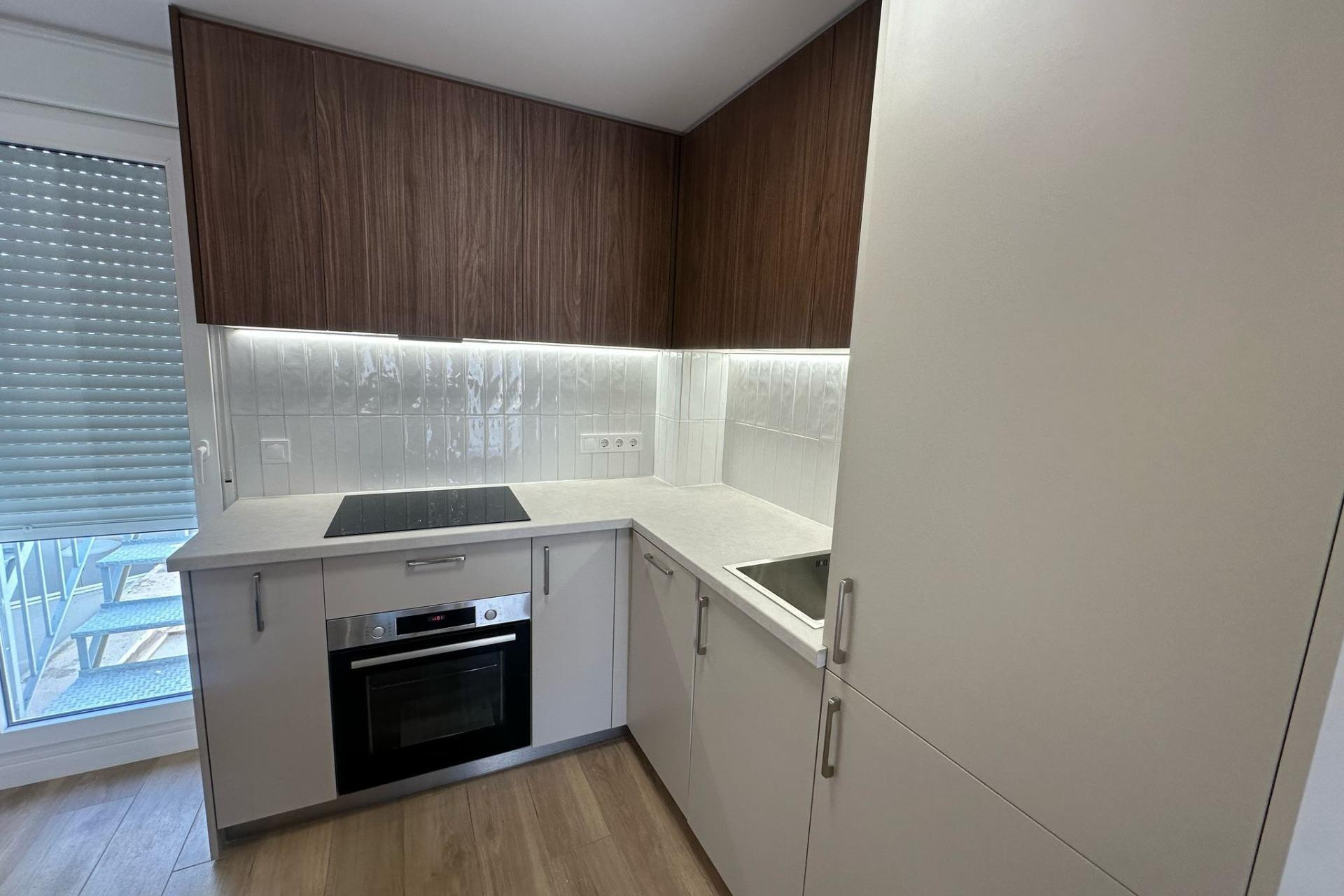 Resale - Bungalow - Groundfloor - Torrevieja - Centro