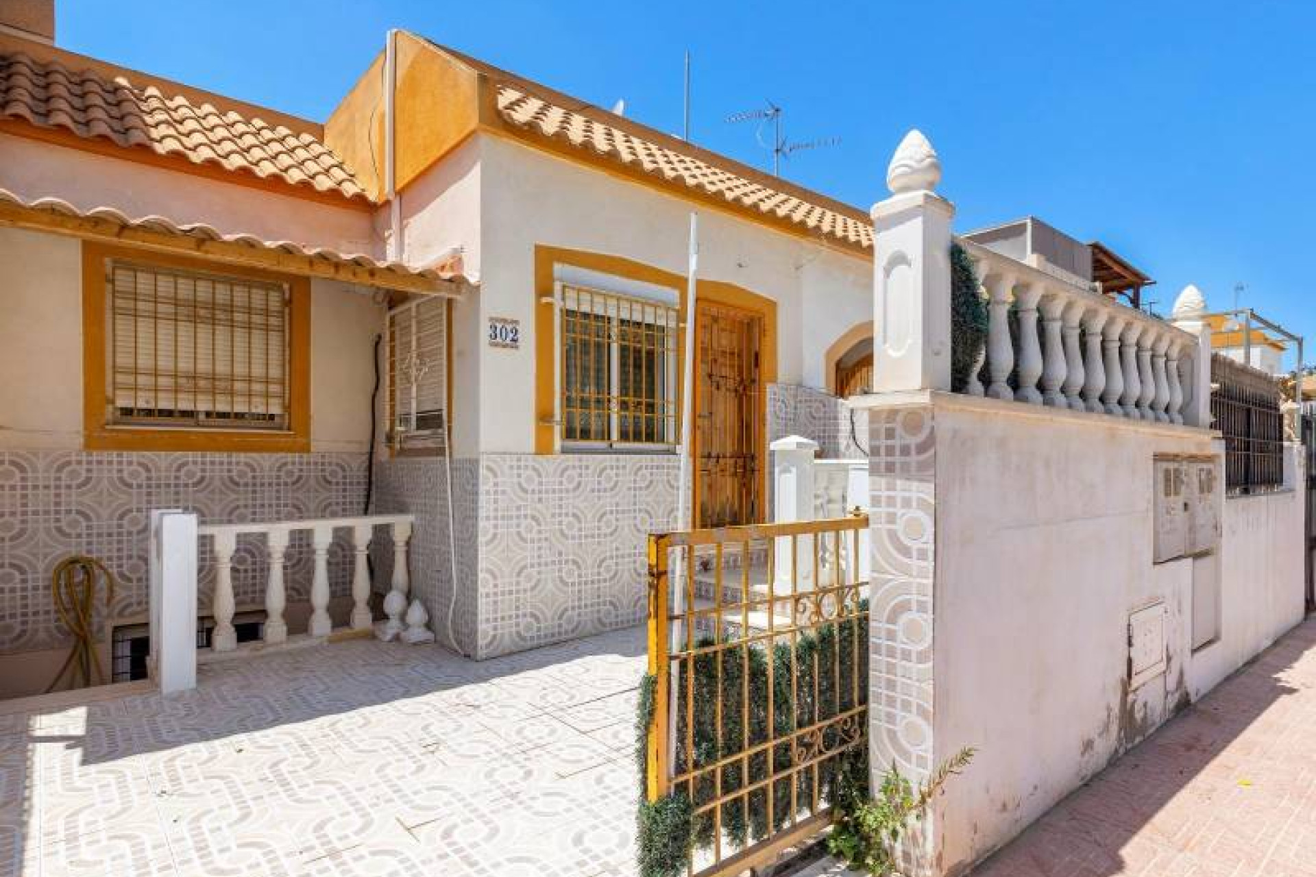 Resale - Bungalow - Groundfloor - Torrevieja - El limonar