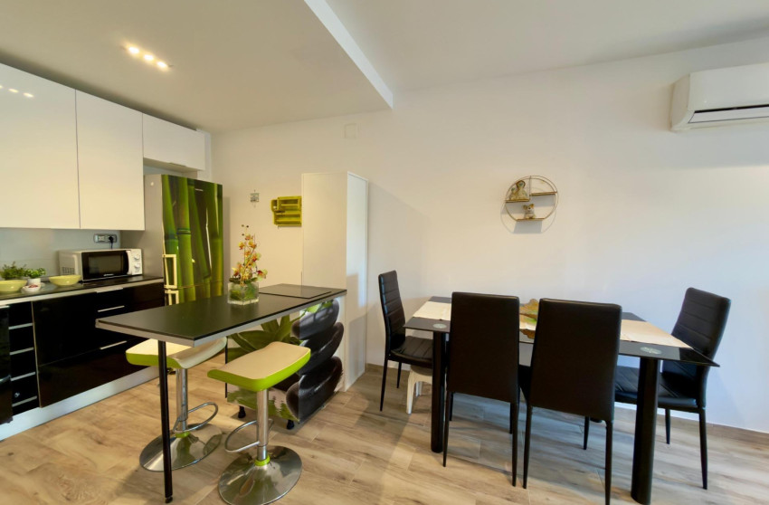 Resale - Bungalow - Groundfloor - Torrevieja - La Siesta - El Salado - Torreta