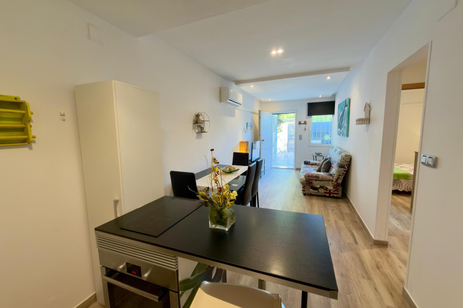 Resale - Bungalow - Groundfloor - Torrevieja - La Siesta - El Salado - Torreta