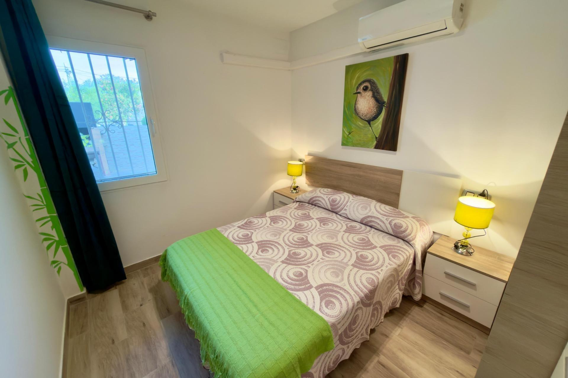 Resale - Bungalow - Groundfloor - Torrevieja - La Siesta - El Salado - Torreta