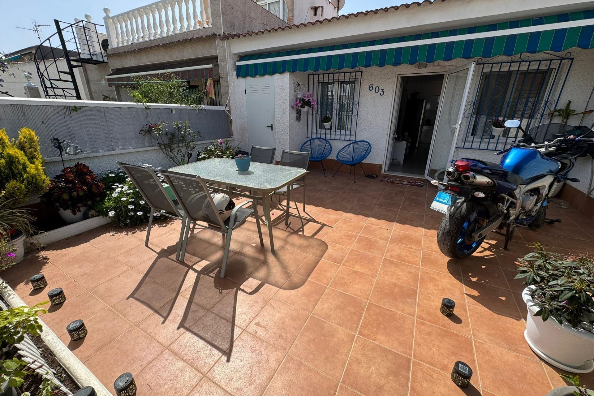 Resale - Bungalow - Groundfloor - Torrevieja - La Siesta - El Salado - Torreta