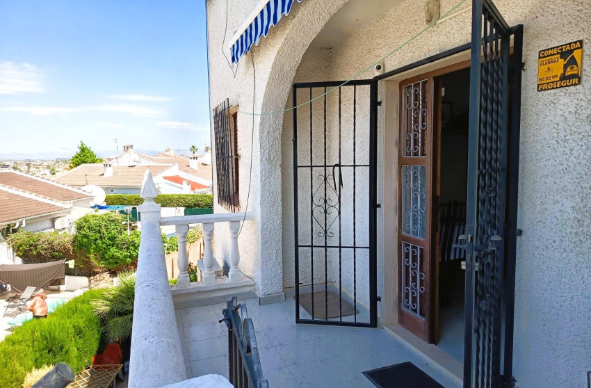 Resale - Bungalow - Groundfloor - Torrevieja - La Siesta - El Salado - Torreta