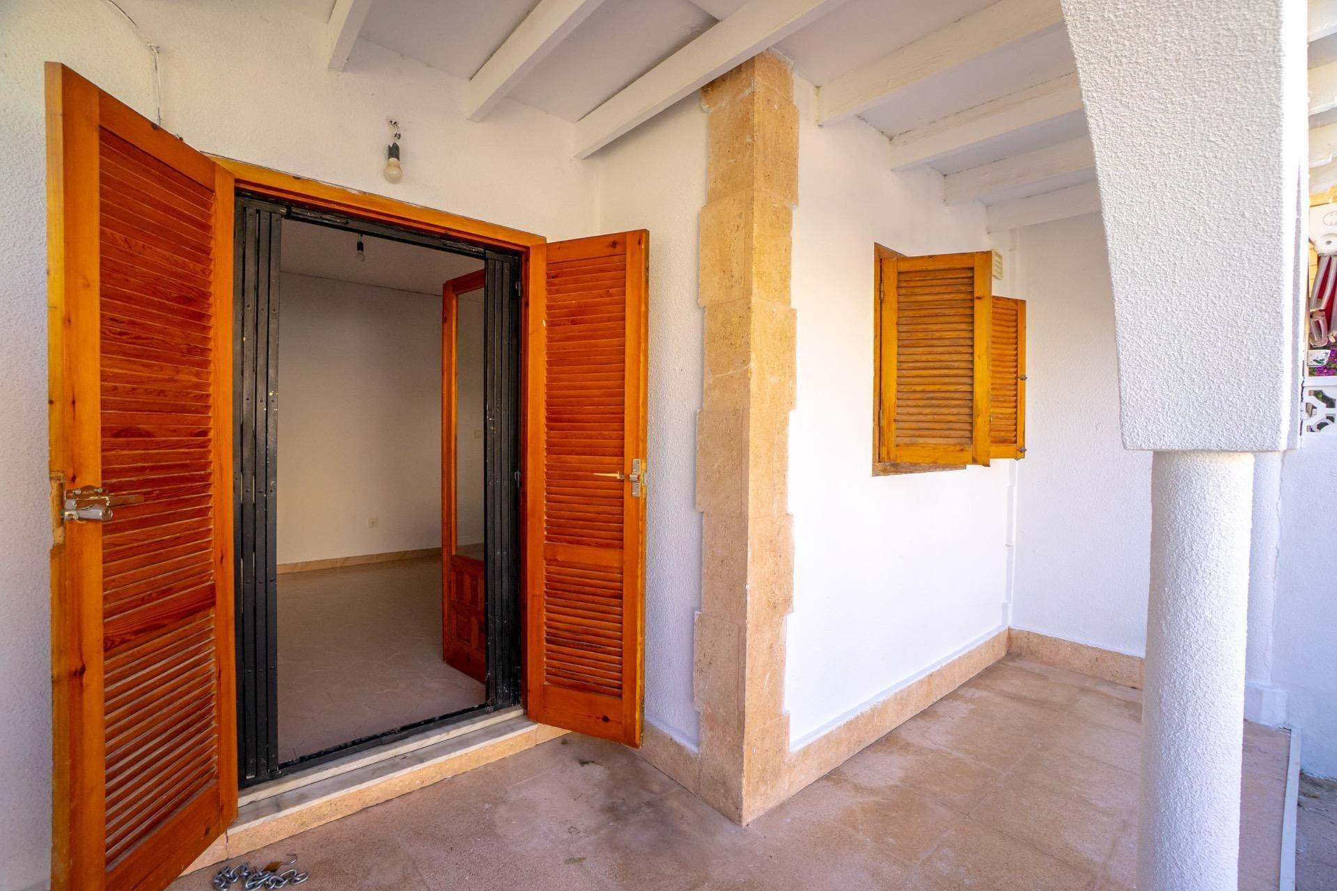 Resale - Bungalow - Groundfloor - Torrevieja - La Siesta - El Salado - Torreta