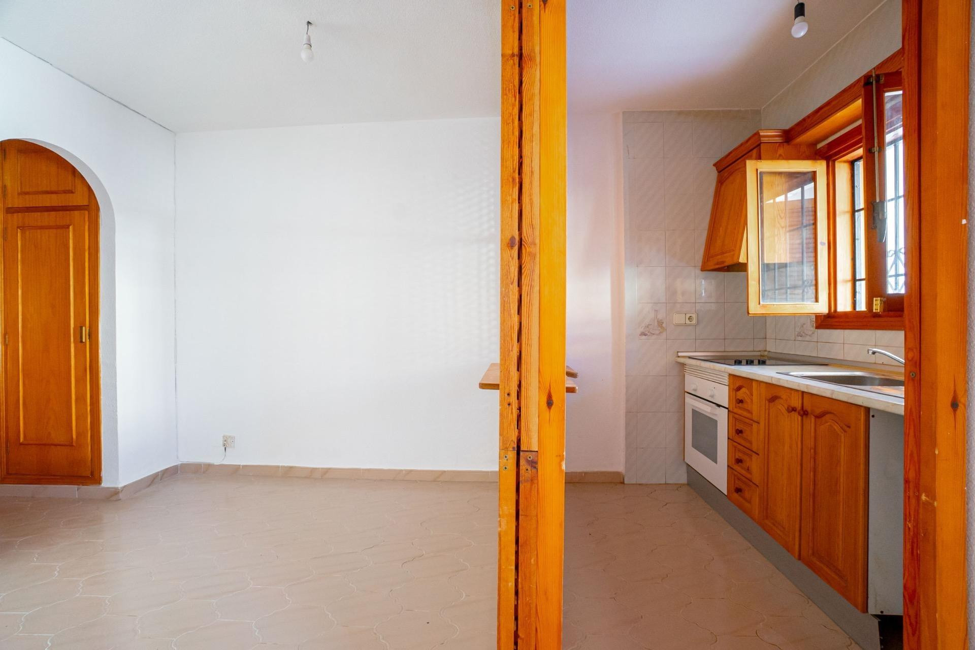Resale - Bungalow - Groundfloor - Torrevieja - La Siesta - El Salado - Torreta