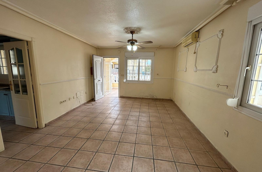 Resale - Bungalow - Groundfloor - Torrevieja - La siesta