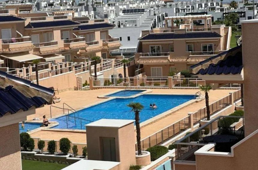 Resale - Bungalow - Groundfloor - Torrevieja - Los altos