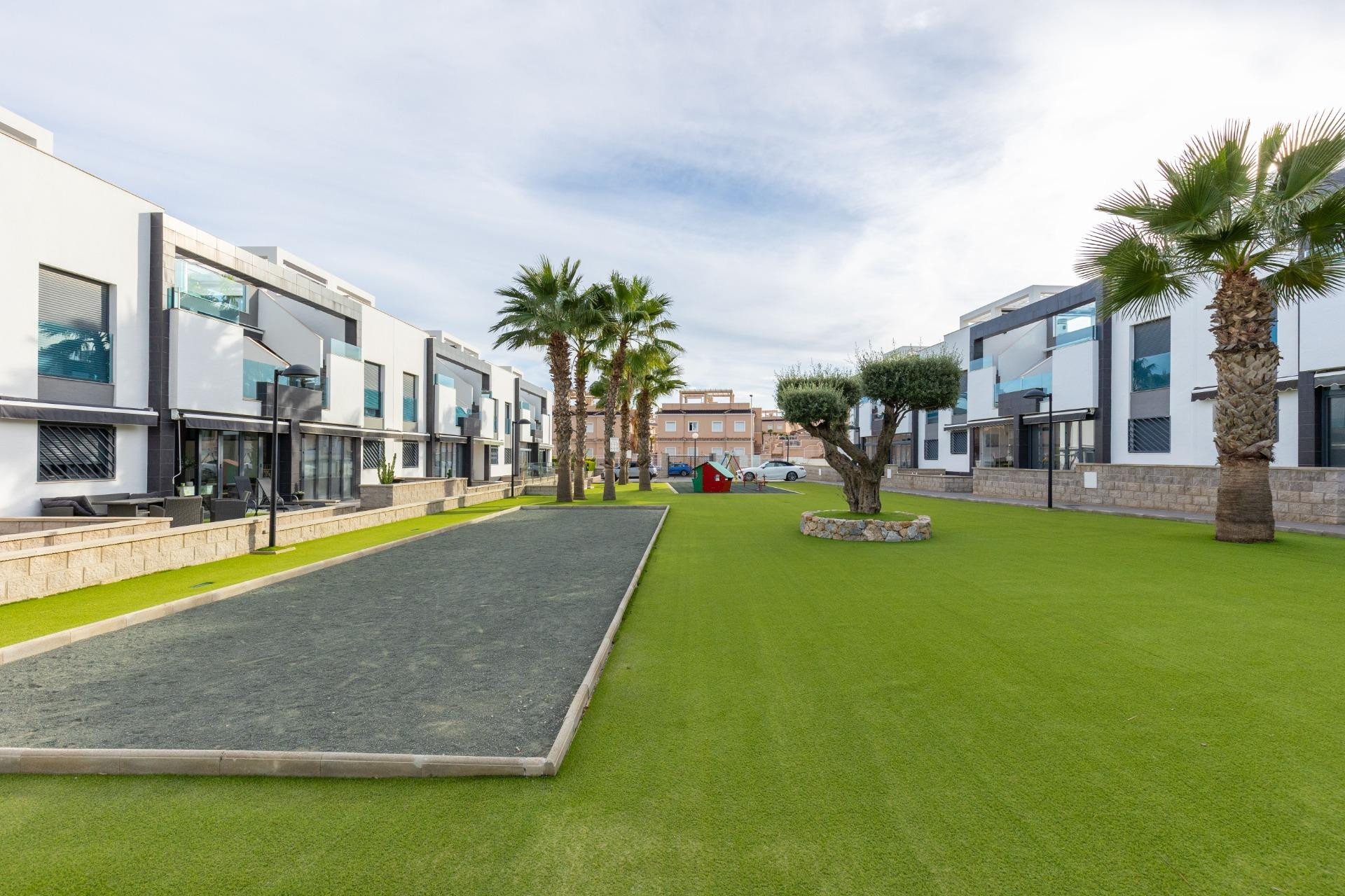 Resale - Bungalow - Groundfloor - Torrevieja - Los Balcones - Los Altos del Edén