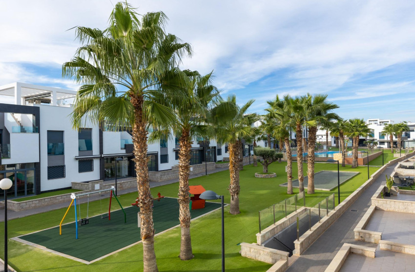 Resale - Bungalow - Groundfloor - Torrevieja - Los Balcones - Los Altos del Edén