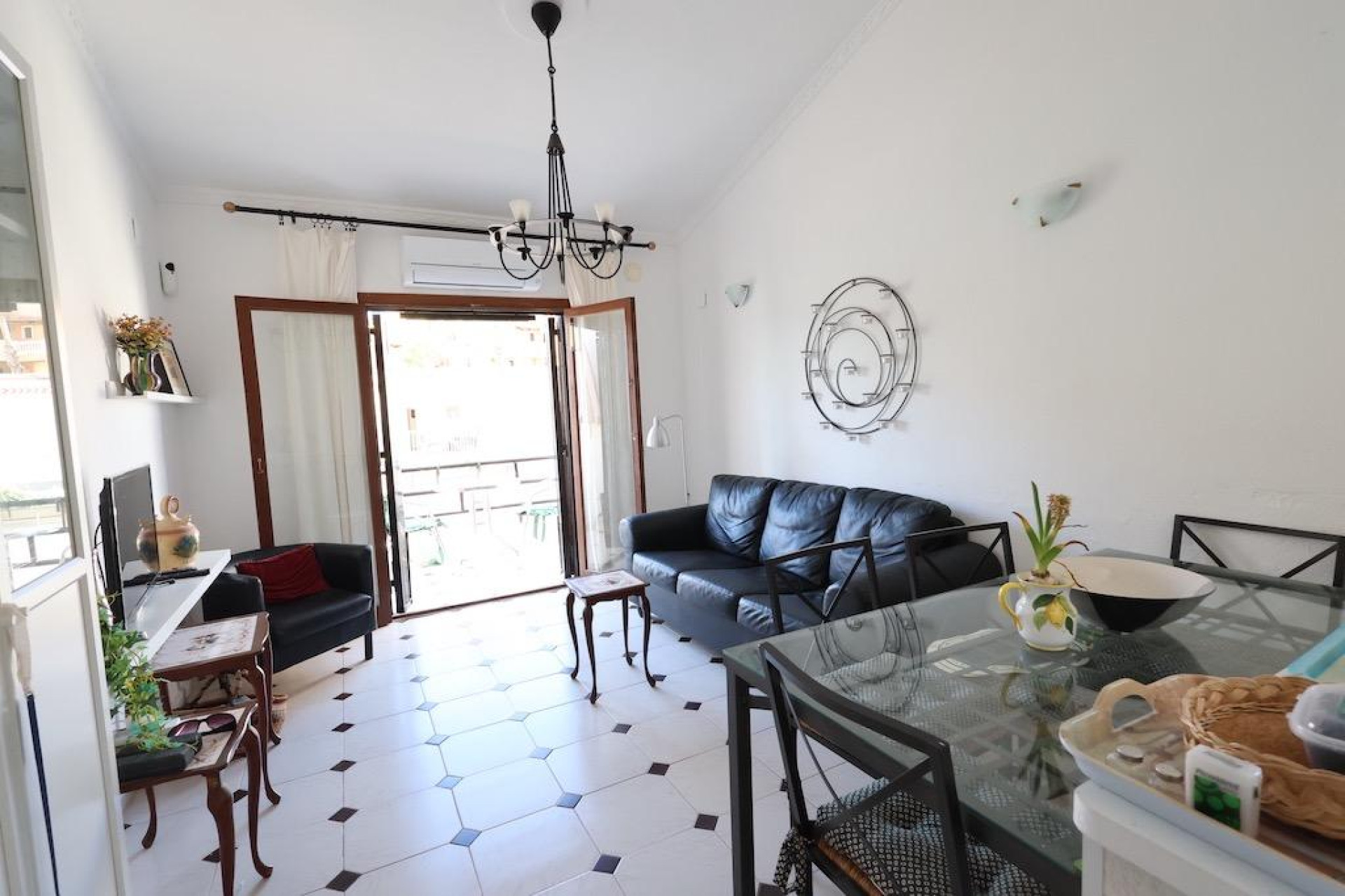 Resale - Bungalow - Groundfloor - Torrevieja - Los Frutales