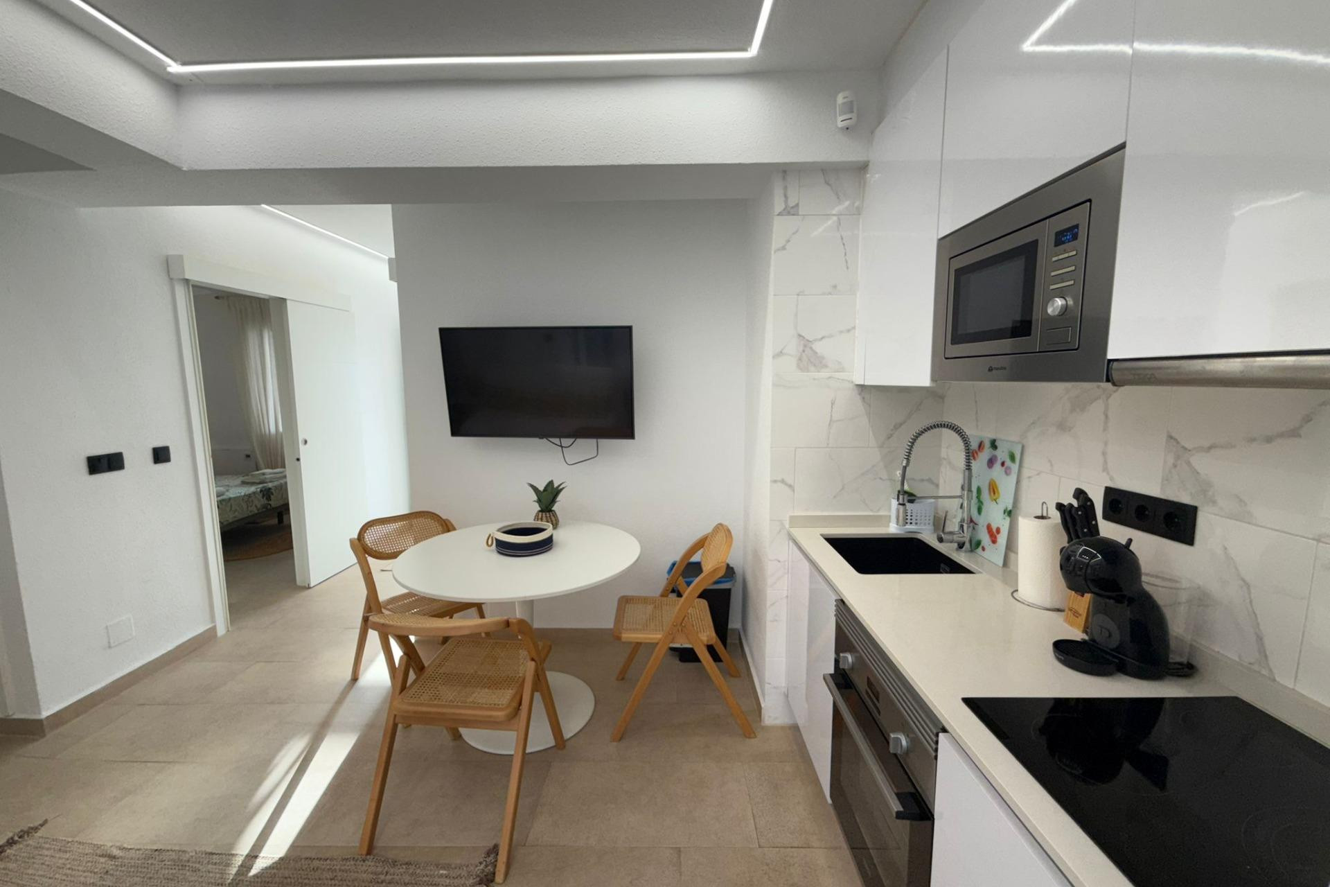 Resale - Bungalow - Groundfloor - Torrevieja - Miramar - Torre del Moro