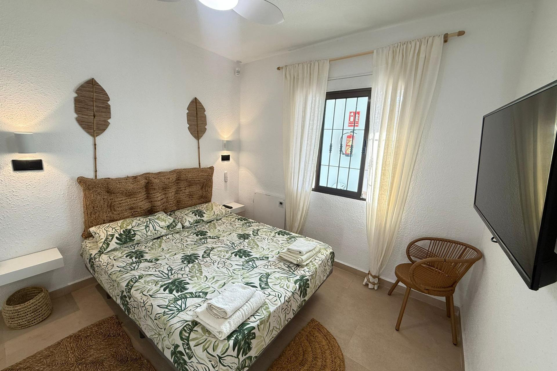 Resale - Bungalow - Groundfloor - Torrevieja - Miramar - Torre del Moro